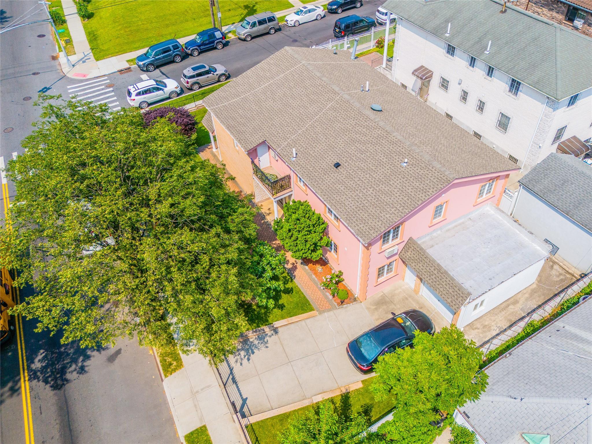 Single Family 21  Queens, NY 11357, MLS-875220-7