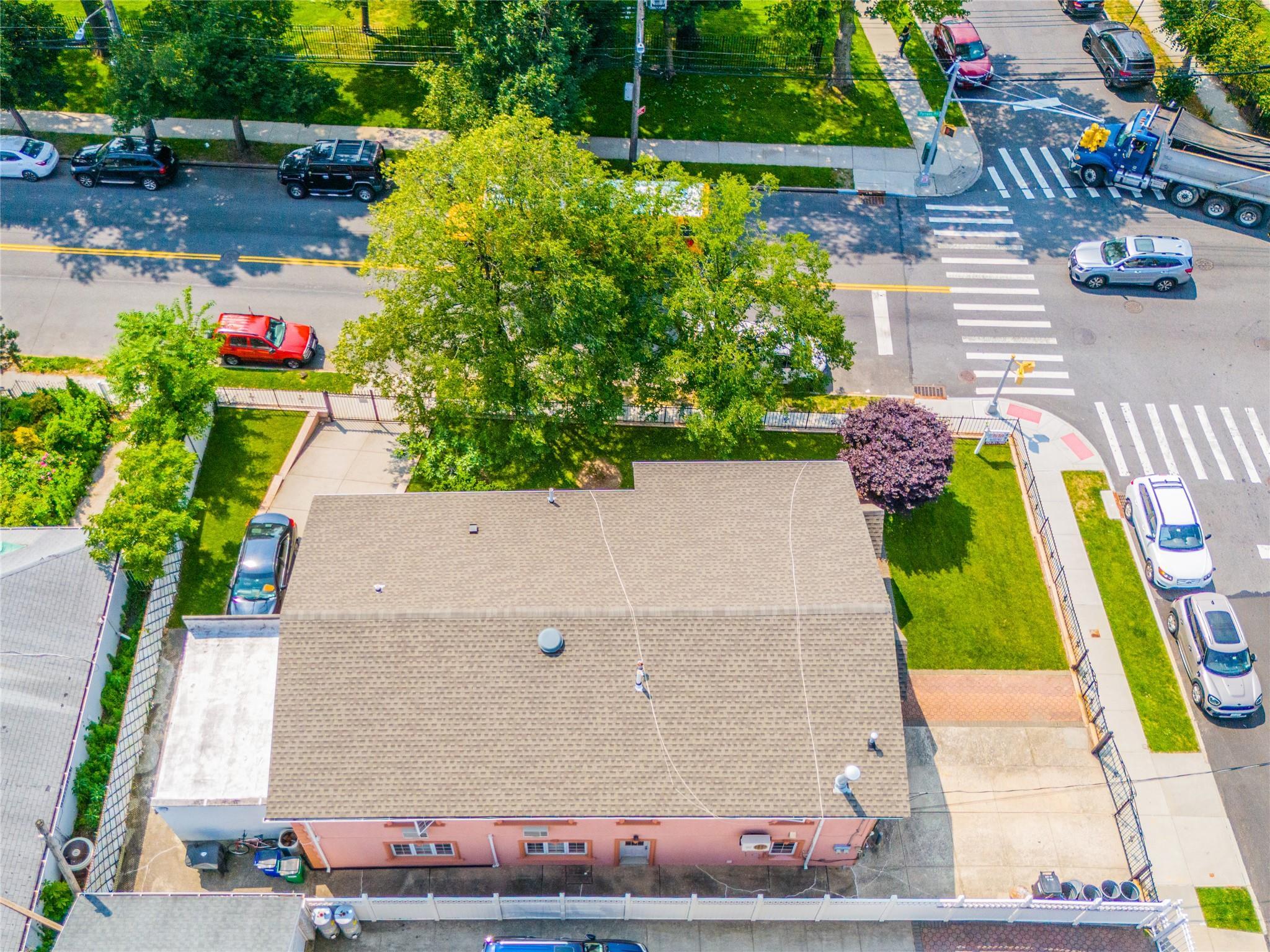 Single Family 21  Queens, NY 11357, MLS-875220-8