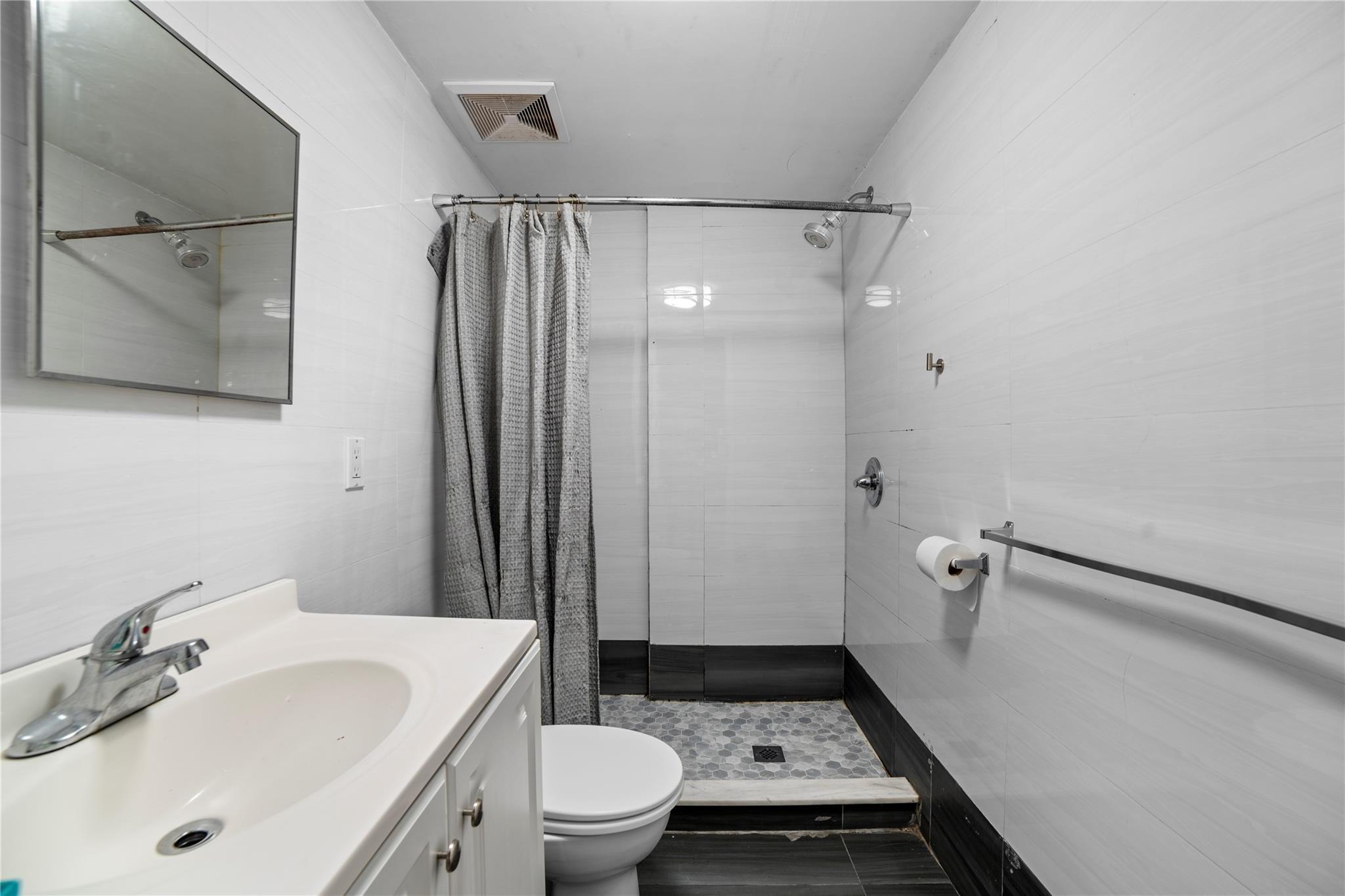 Single Family 22nd  Queens, NY 11357, MLS-875225-13