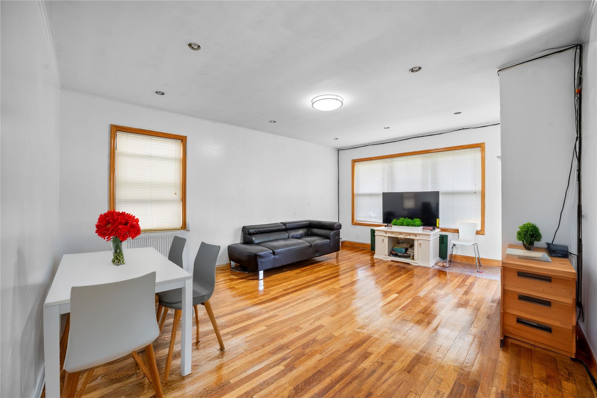 Single Family 22nd  Queens, NY 11357, MLS-875225-5