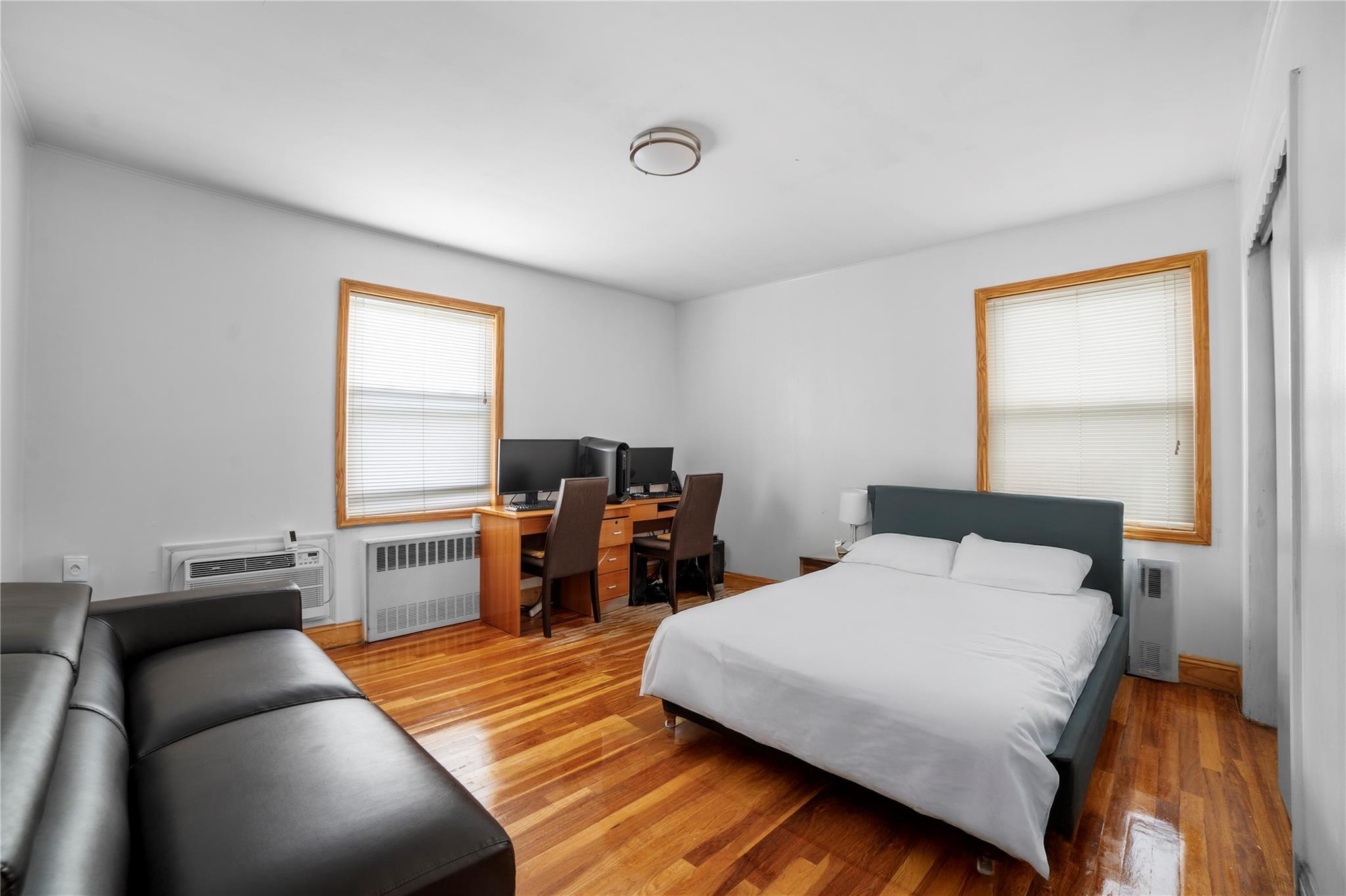 Single Family 22nd  Queens, NY 11357, MLS-875225-9