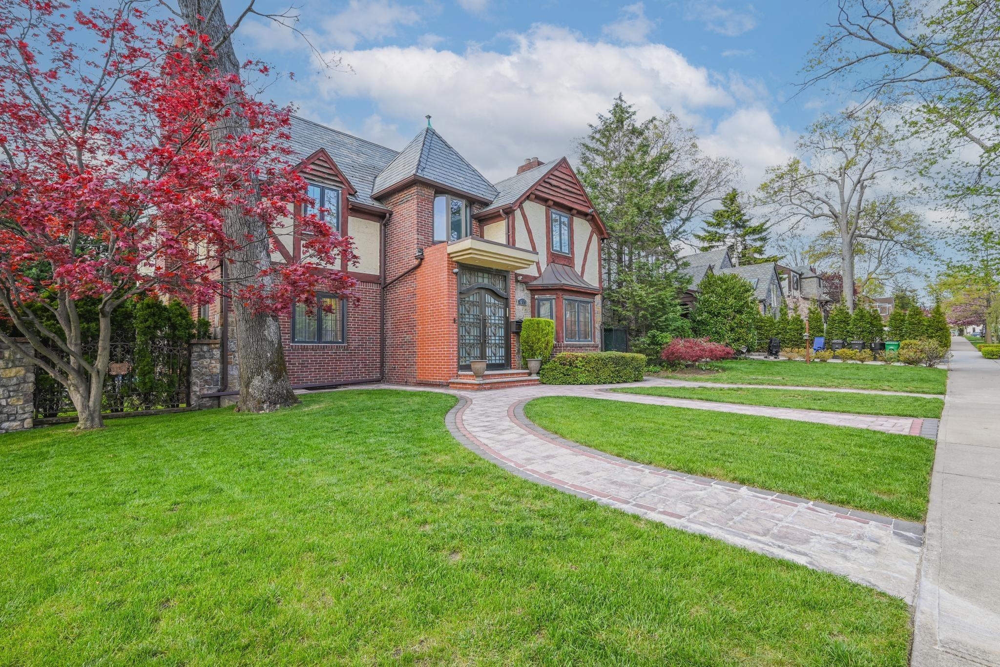 Single Family Chevy Chase  Queens, NY 11432, MLS-875239-3