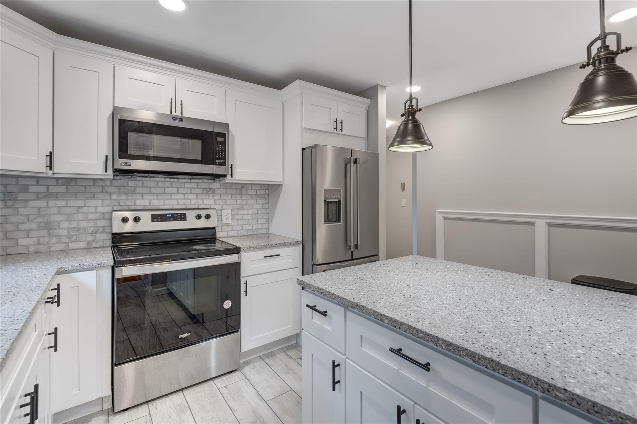 Single Family Searington  Nassau County, NY 11791, MLS-875249-10