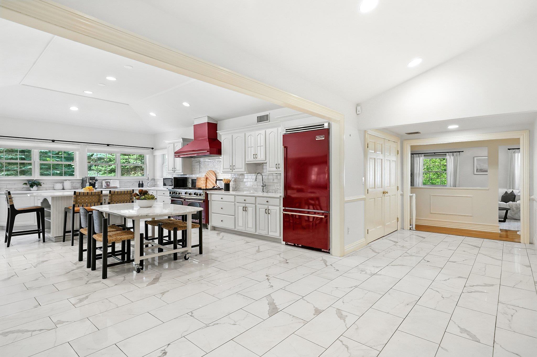 Single Family Park  Westchester County, NY 10604, MLS-875250-17