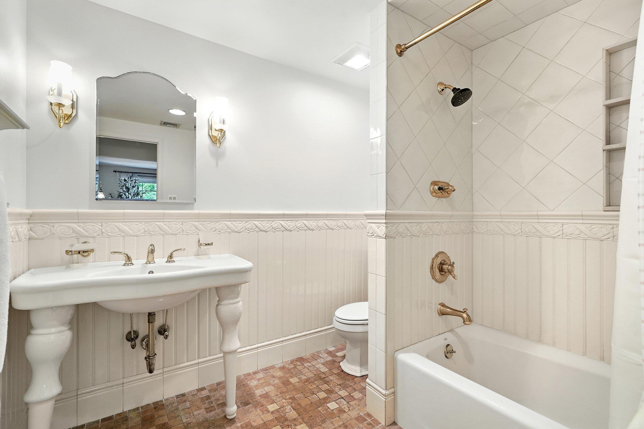 Single Family Park  Westchester County, NY 10604, MLS-875250-27