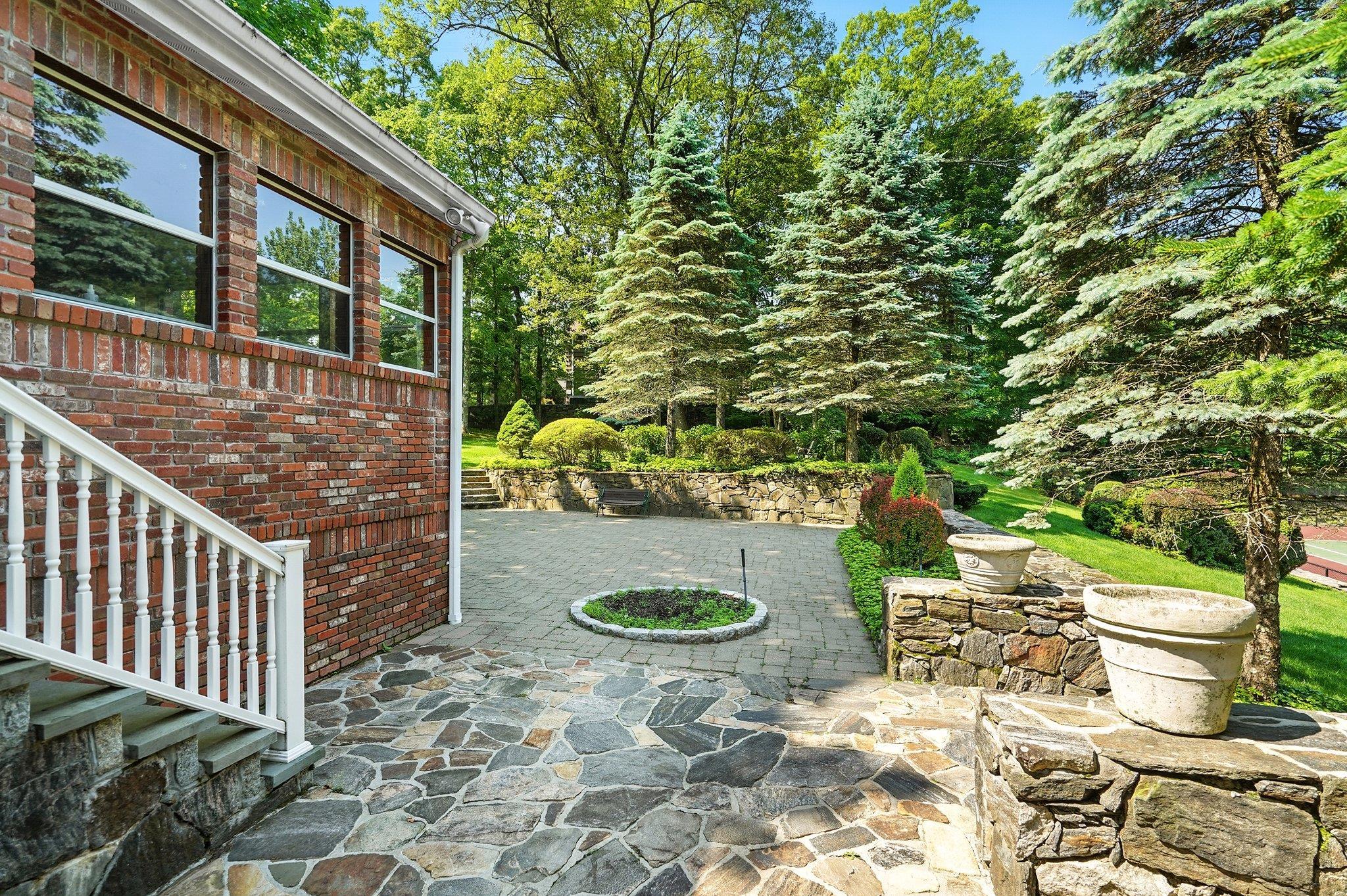 Single Family Park  Westchester County, NY 10604, MLS-875250-33