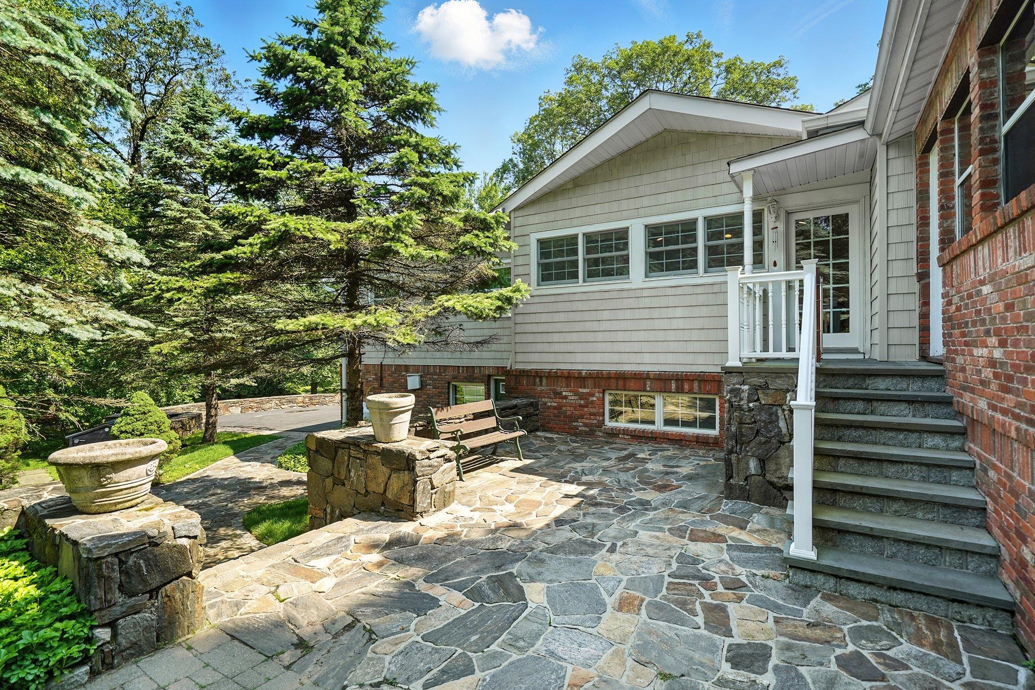 Single Family Park  Westchester County, NY 10604, MLS-875250-34