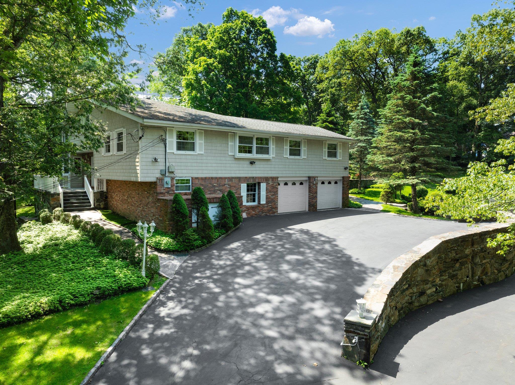 Single Family Park  Westchester County, NY 10604, MLS-875250-46