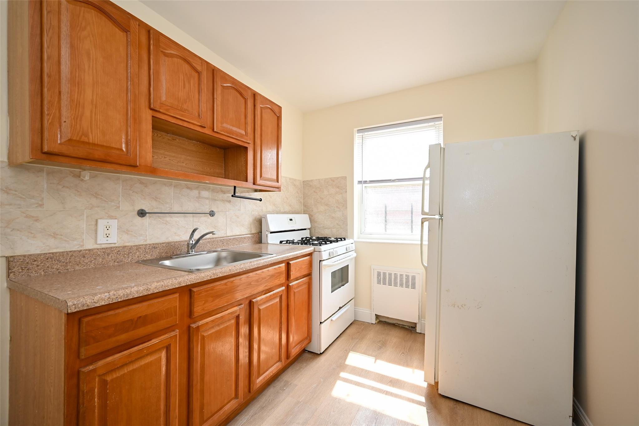 Single Family Parsons  Queens, NY 11357, MLS-875270-10