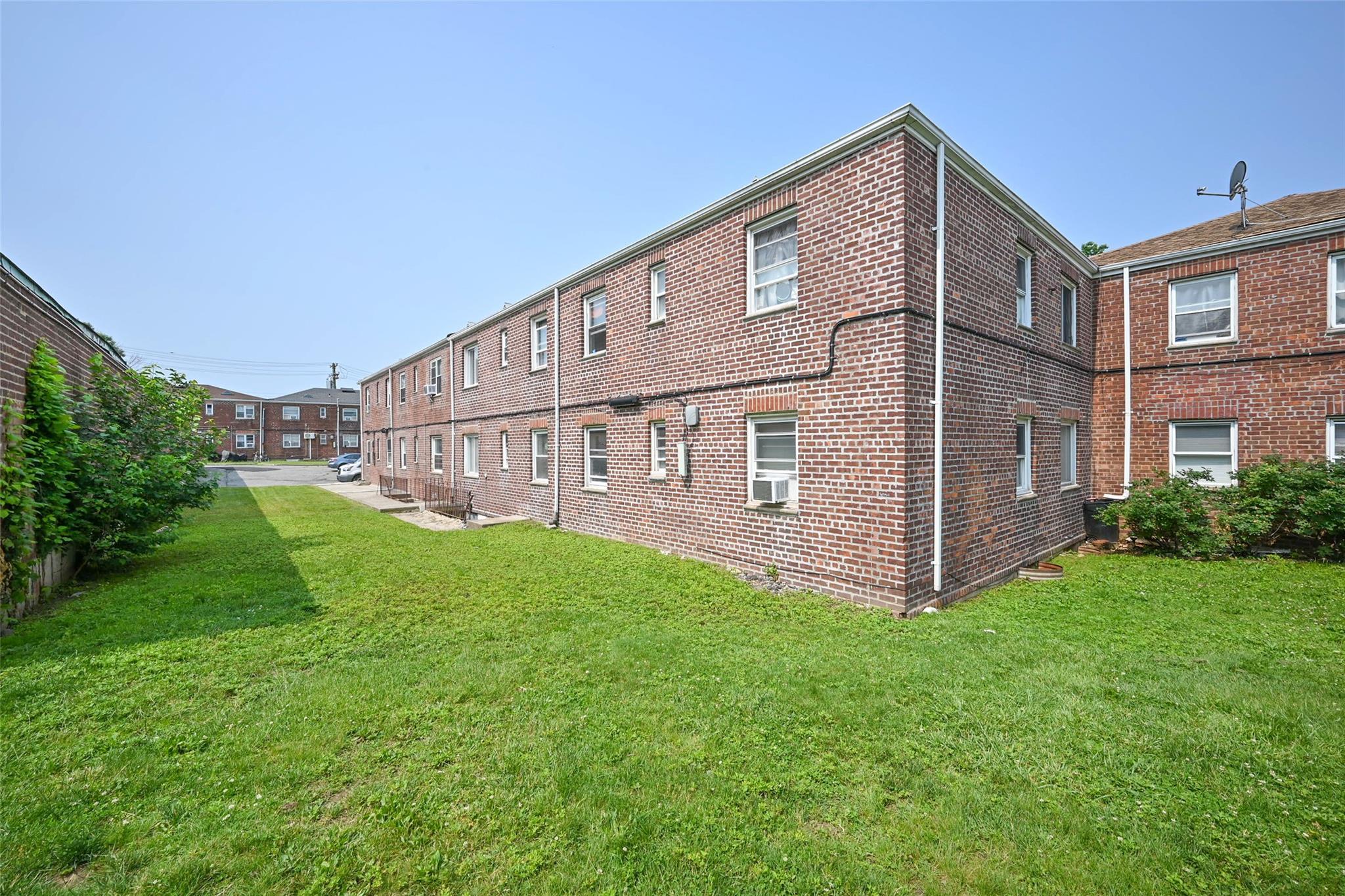 Single Family Parsons  Queens, NY 11357, MLS-875270-16