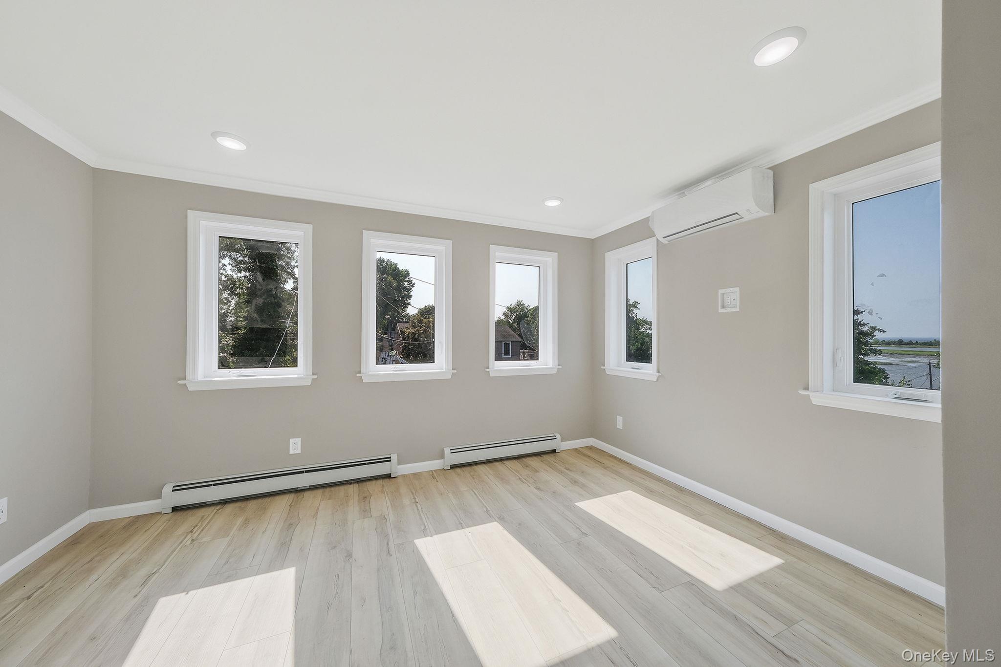 Single Family Whittier  Suffolk County, NY 11754, MLS-875321-30