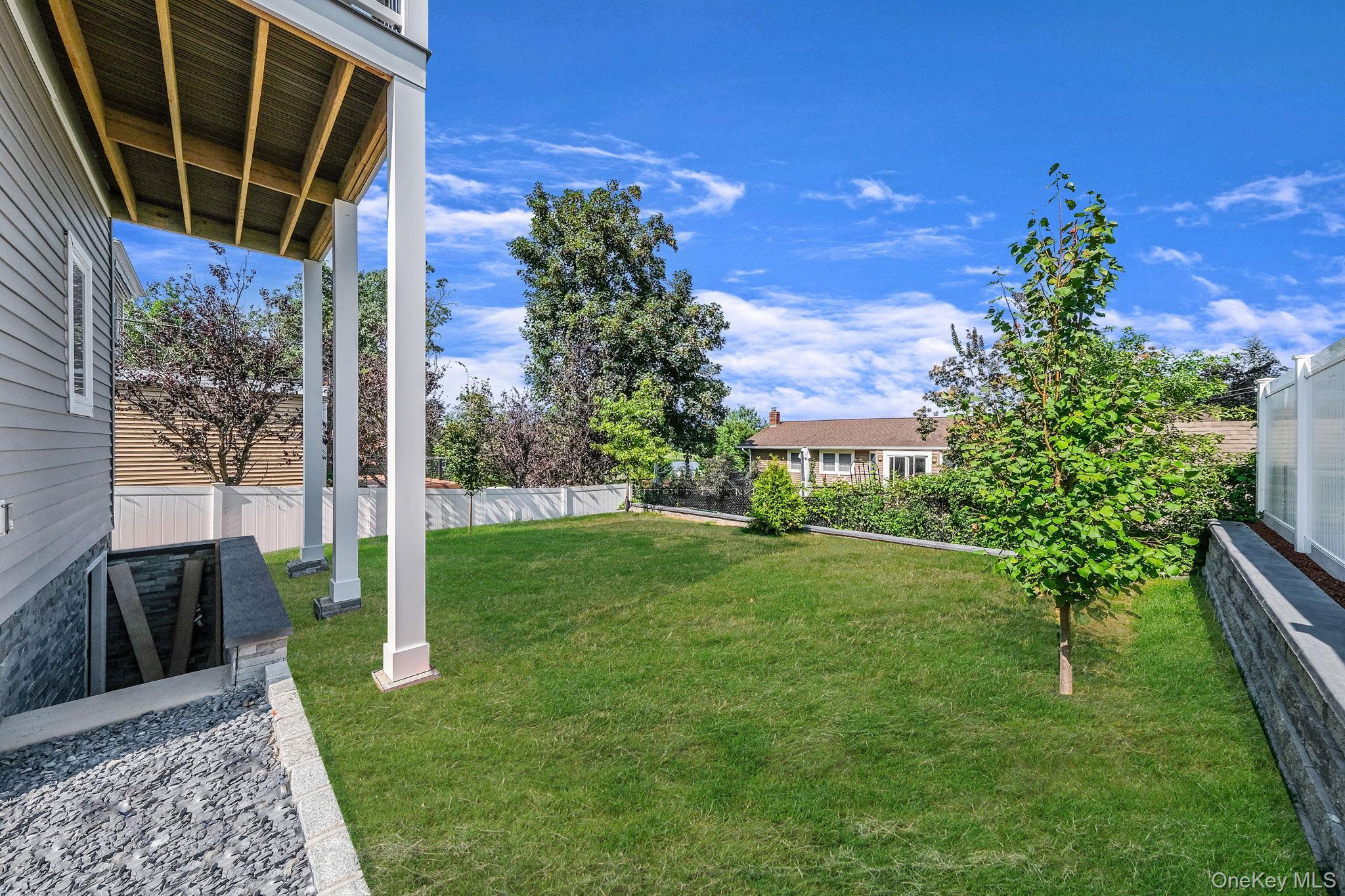 Single Family Whittier  Suffolk County, NY 11754, MLS-875321-8