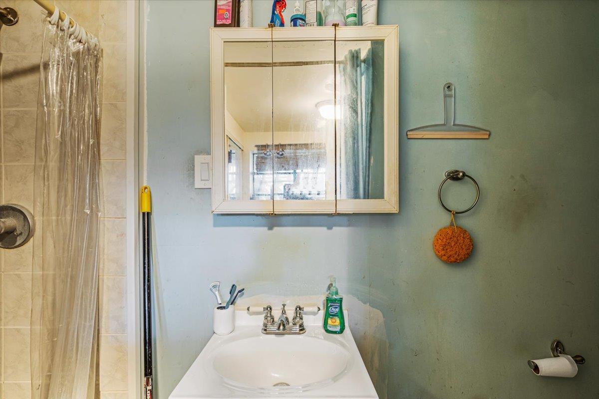 Single Family Van Nest  Bronx, NY 10462, MLS-875325-15