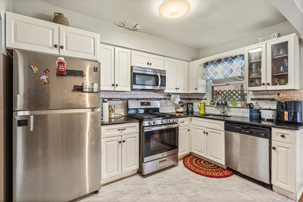 Single Family Van Nest  Bronx, NY 10462, MLS-875325-5