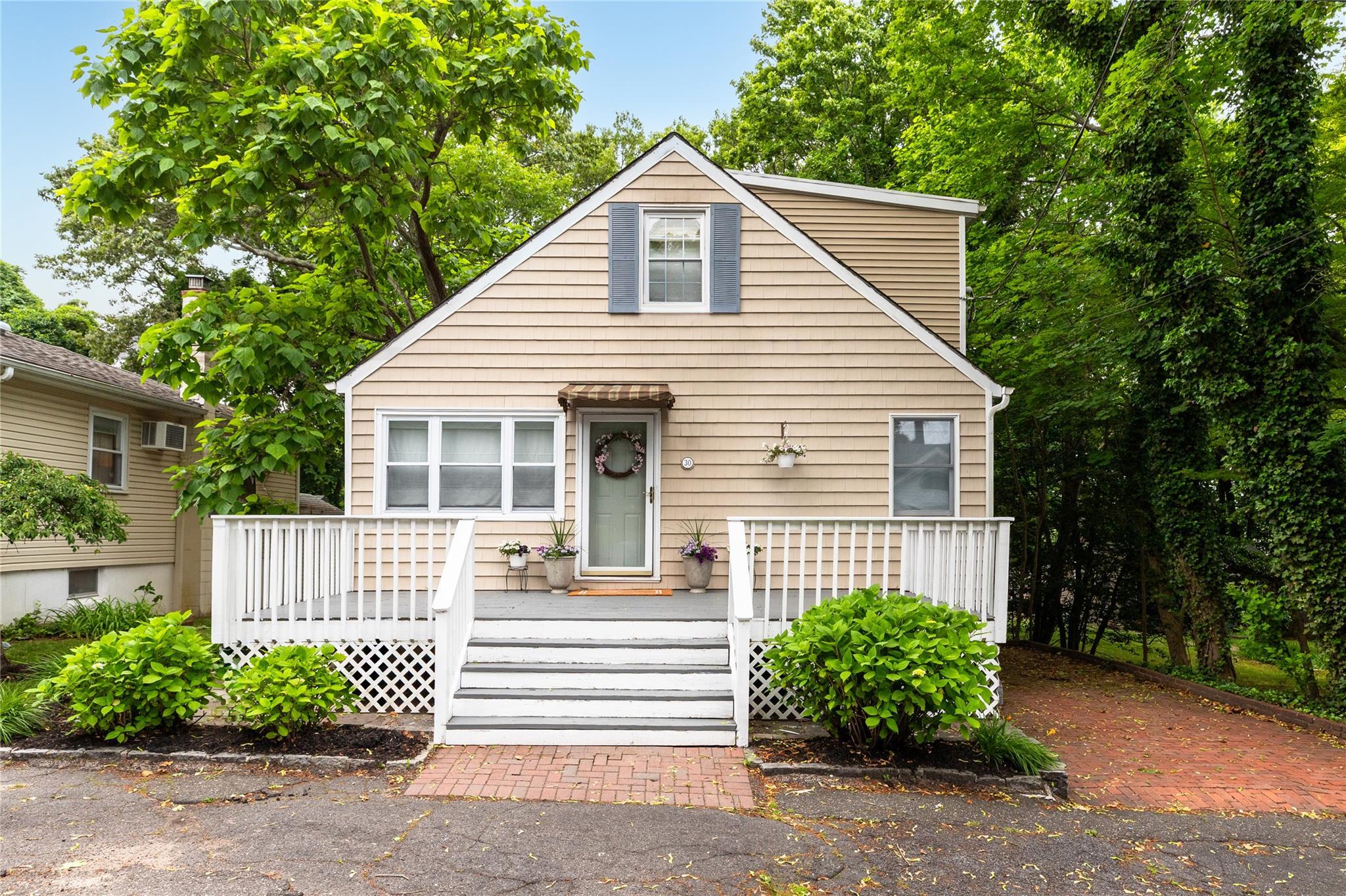 Single Family Birch  Suffolk County, NY 11778, MLS-875356-2