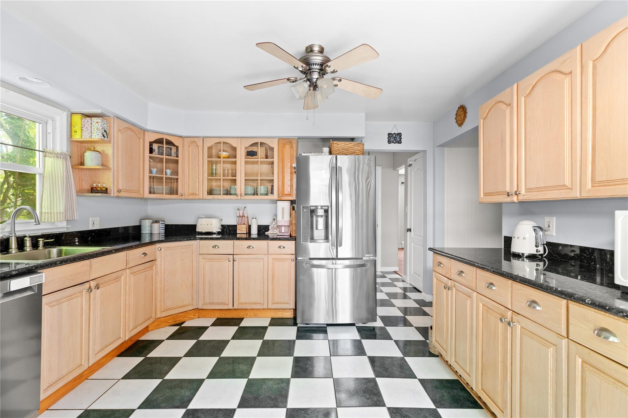 Single Family Birch  Suffolk County, NY 11778, MLS-875356-8