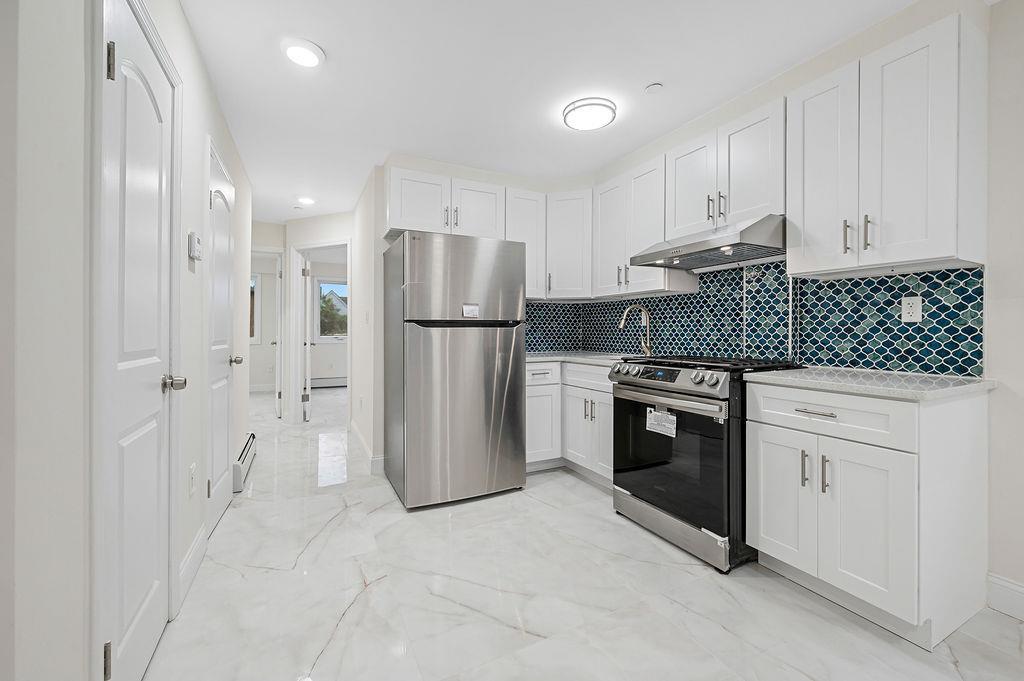 Single Family 49th  Queens, NY 11368, MLS-875368-22