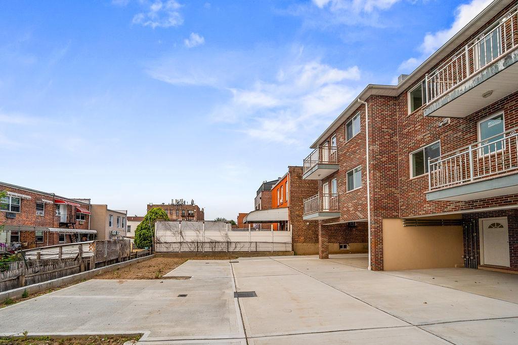 Single Family 49th  Queens, NY 11368, MLS-875368-4