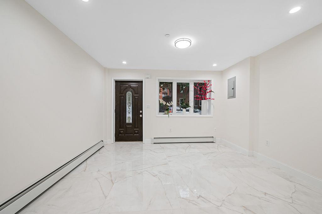 Single Family 49th  Queens, NY 11368, MLS-875368-5
