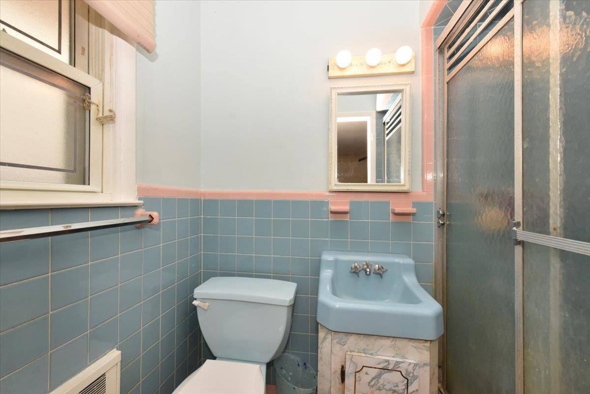 Single Family 212th  Queens, NY 11427, MLS-875371-18
