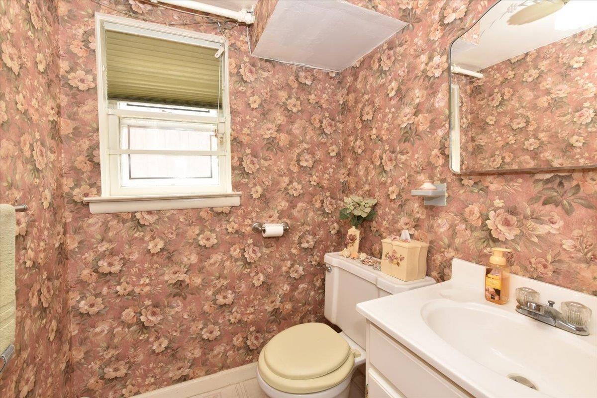 Single Family 212th  Queens, NY 11427, MLS-875371-23