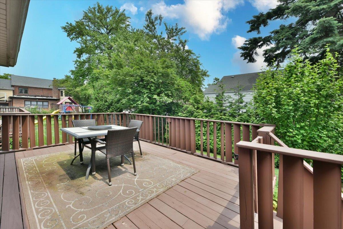 Single Family 212th  Queens, NY 11427, MLS-875371-25