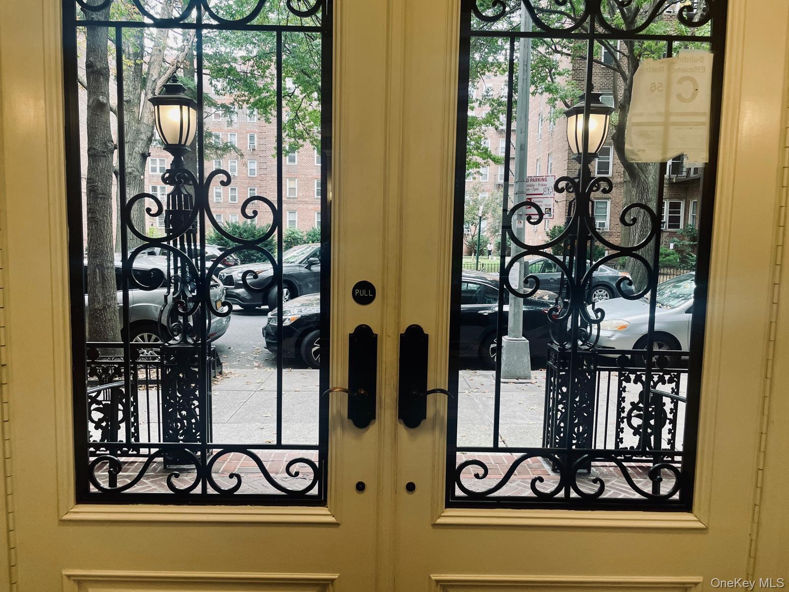 Apartment 75 Street Queens, NY 11372, MLS-875377-11