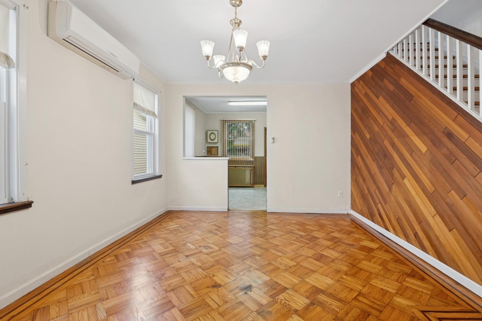 Single Family 69th  Queens, NY 11375, MLS-875379-8