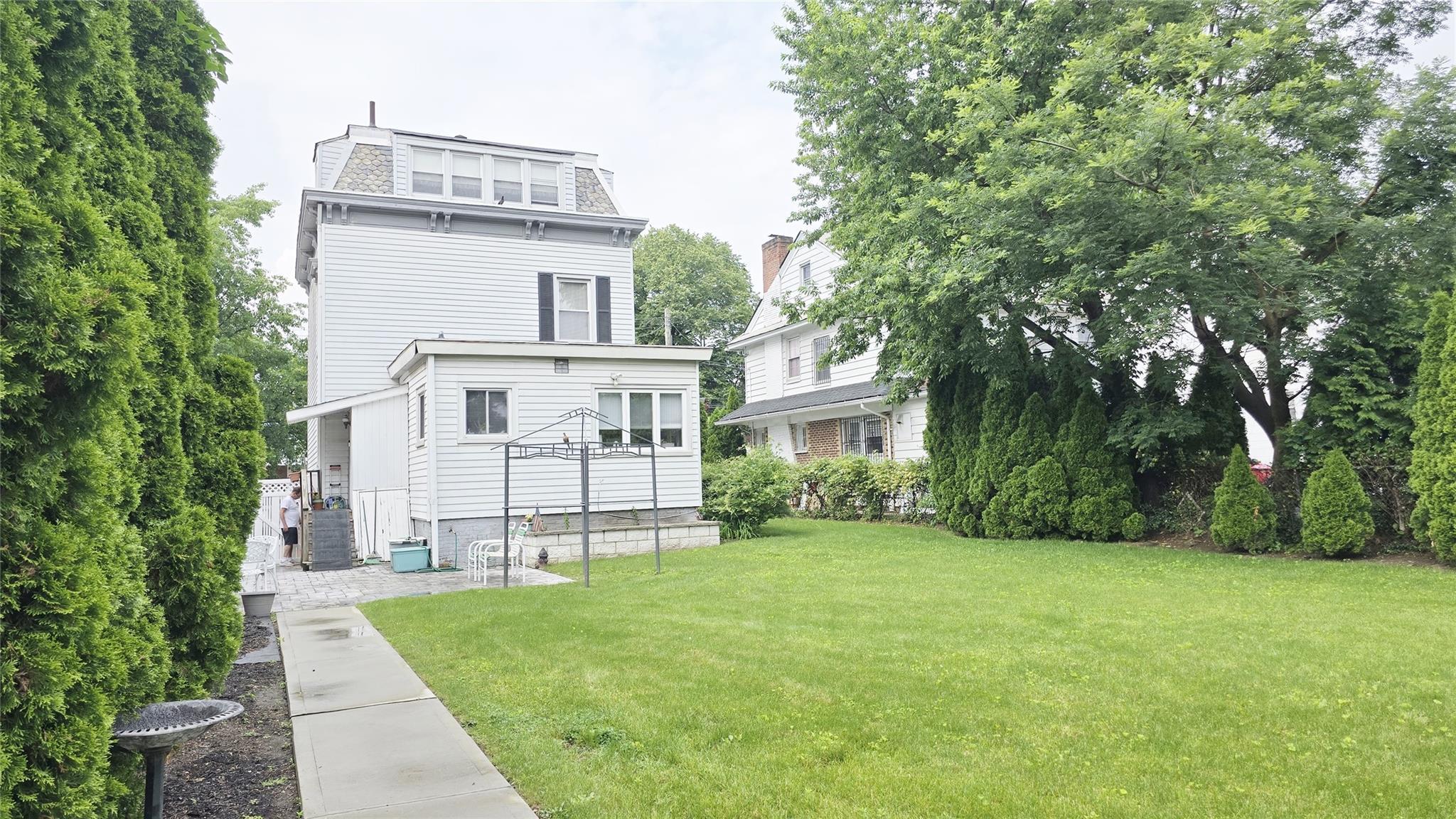 Single Family 32nd  Queens, NY 11354, MLS-875403-17