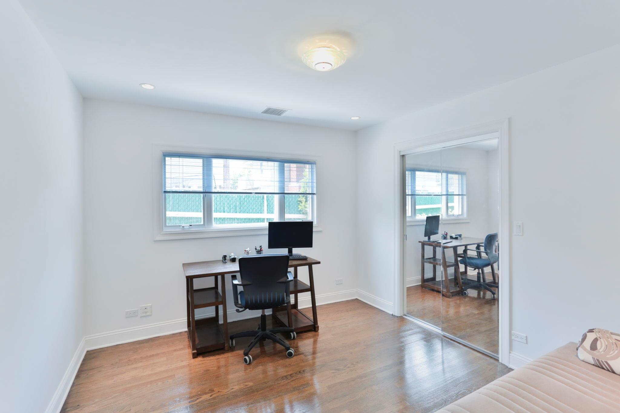 Single Family Peck  Queens, NY 11364, MLS-875405-10