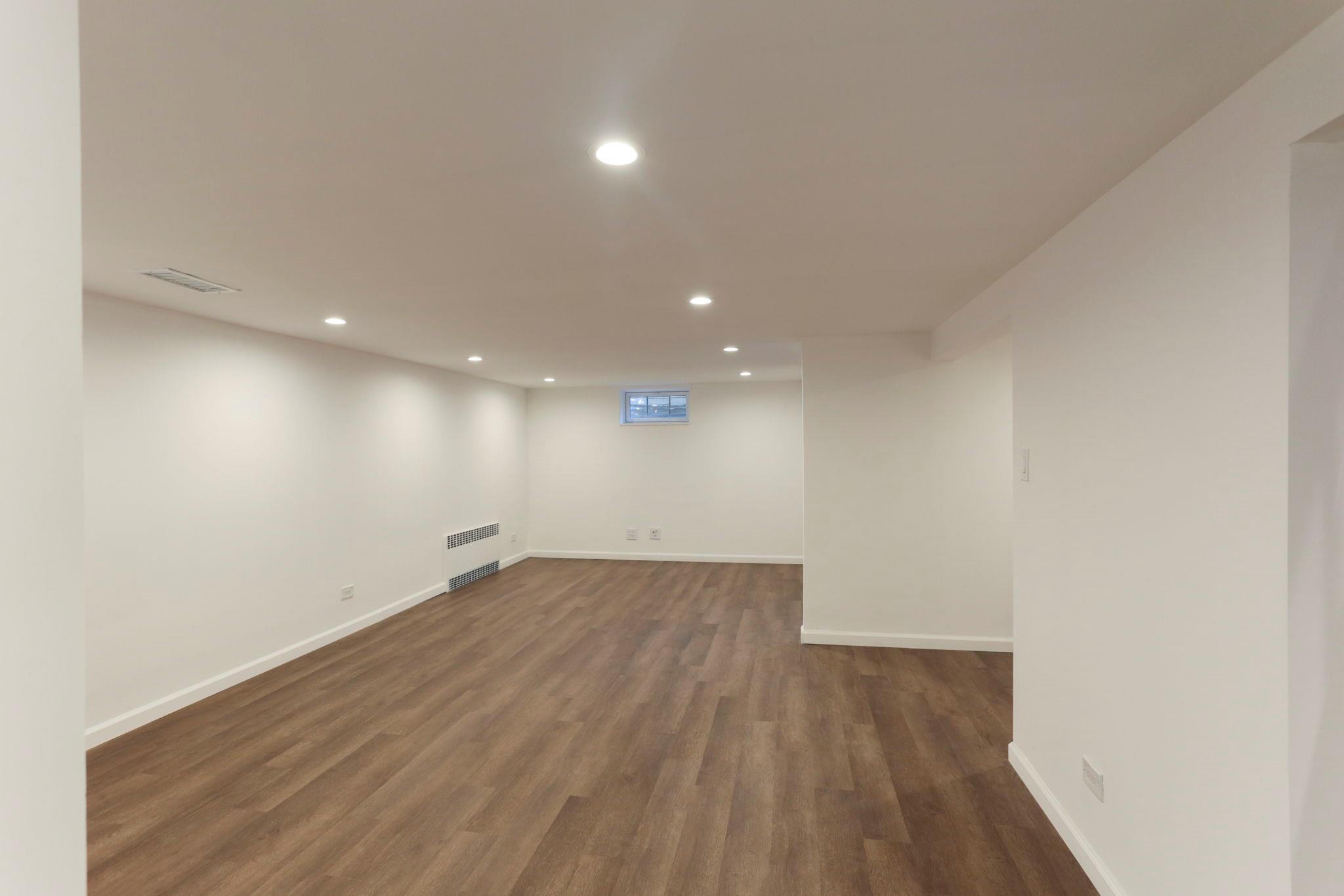 Single Family Peck  Queens, NY 11364, MLS-875405-13