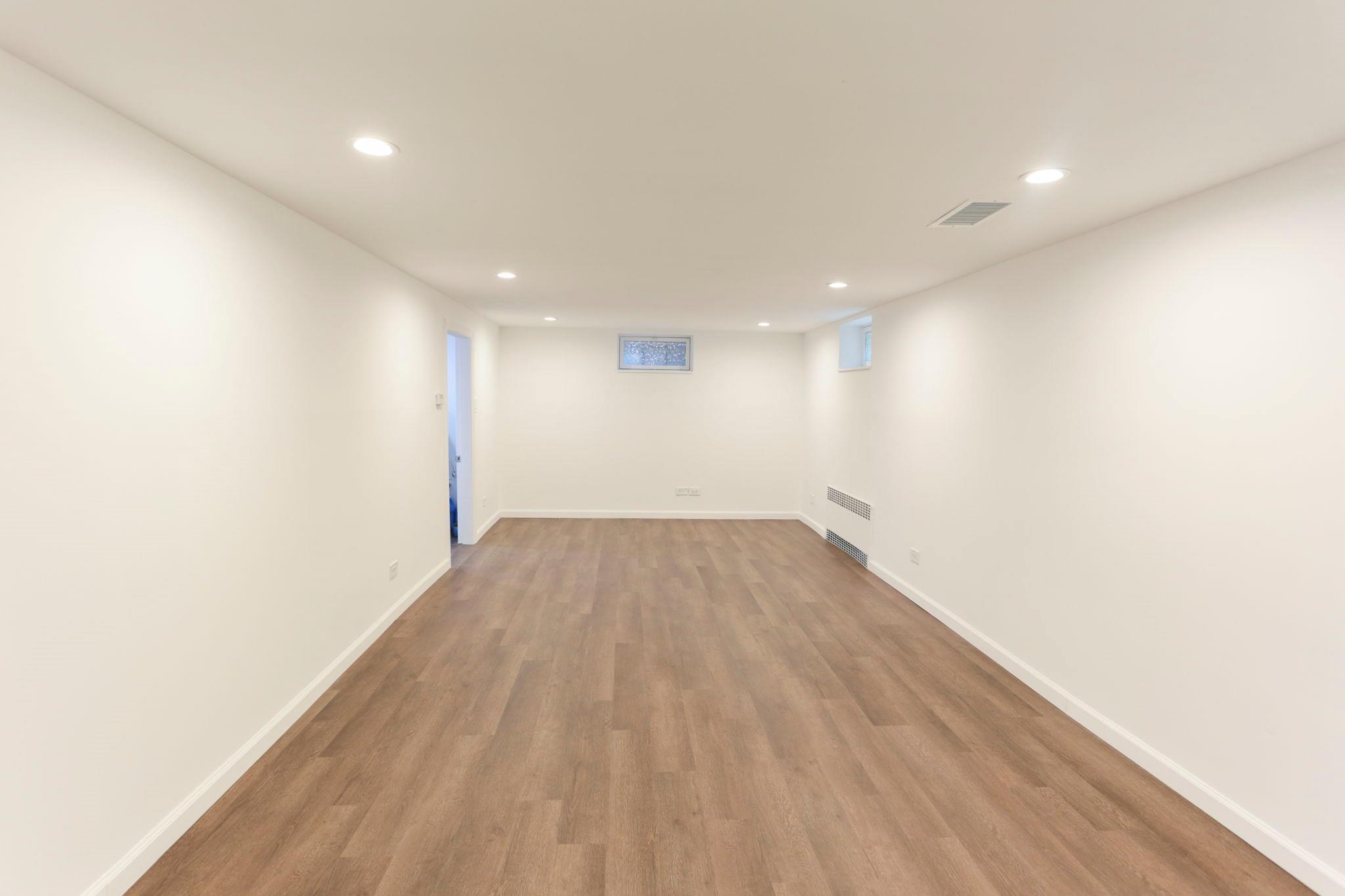 Single Family Peck  Queens, NY 11364, MLS-875405-14