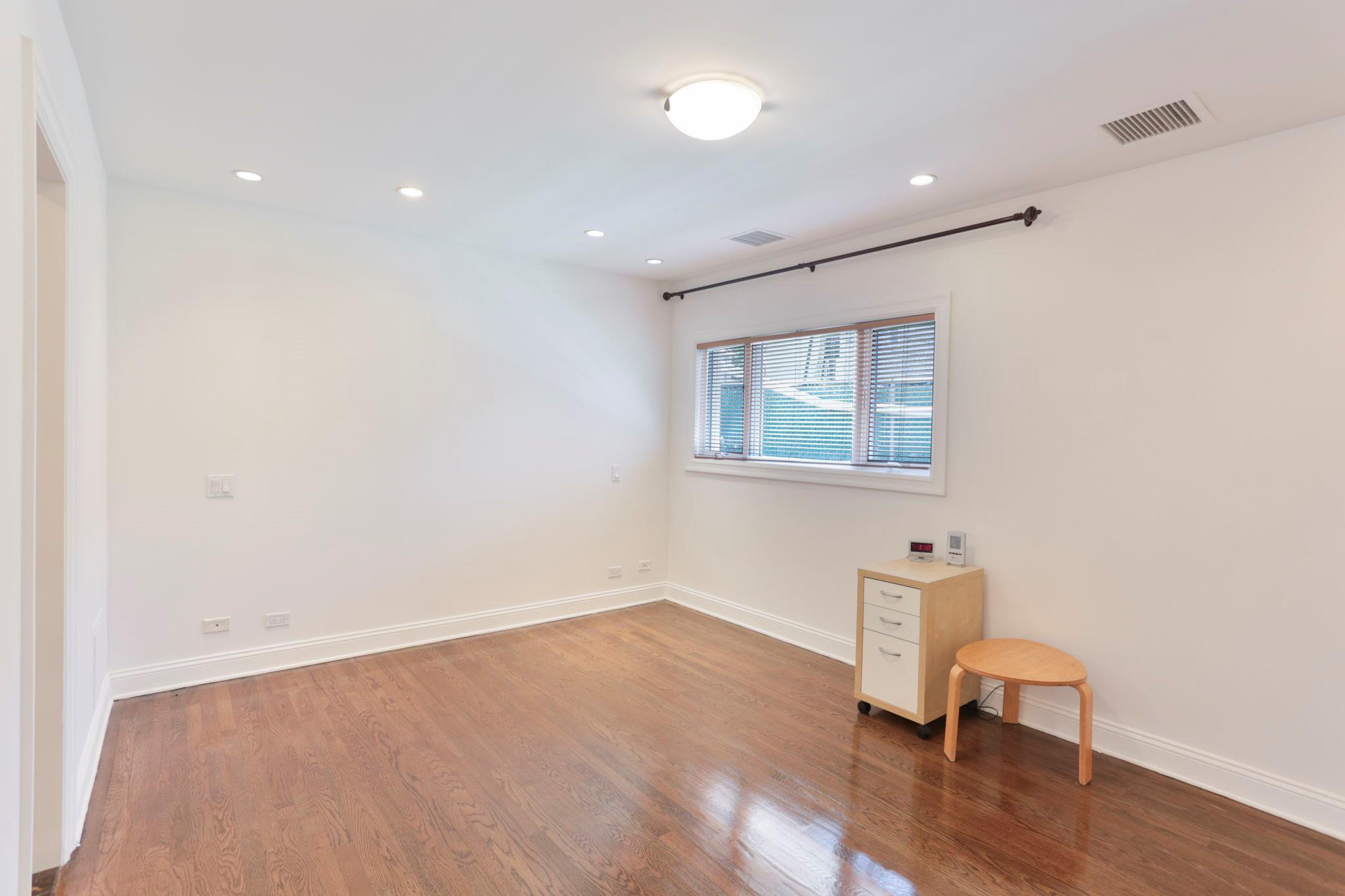 Single Family Peck  Queens, NY 11364, MLS-875405-7