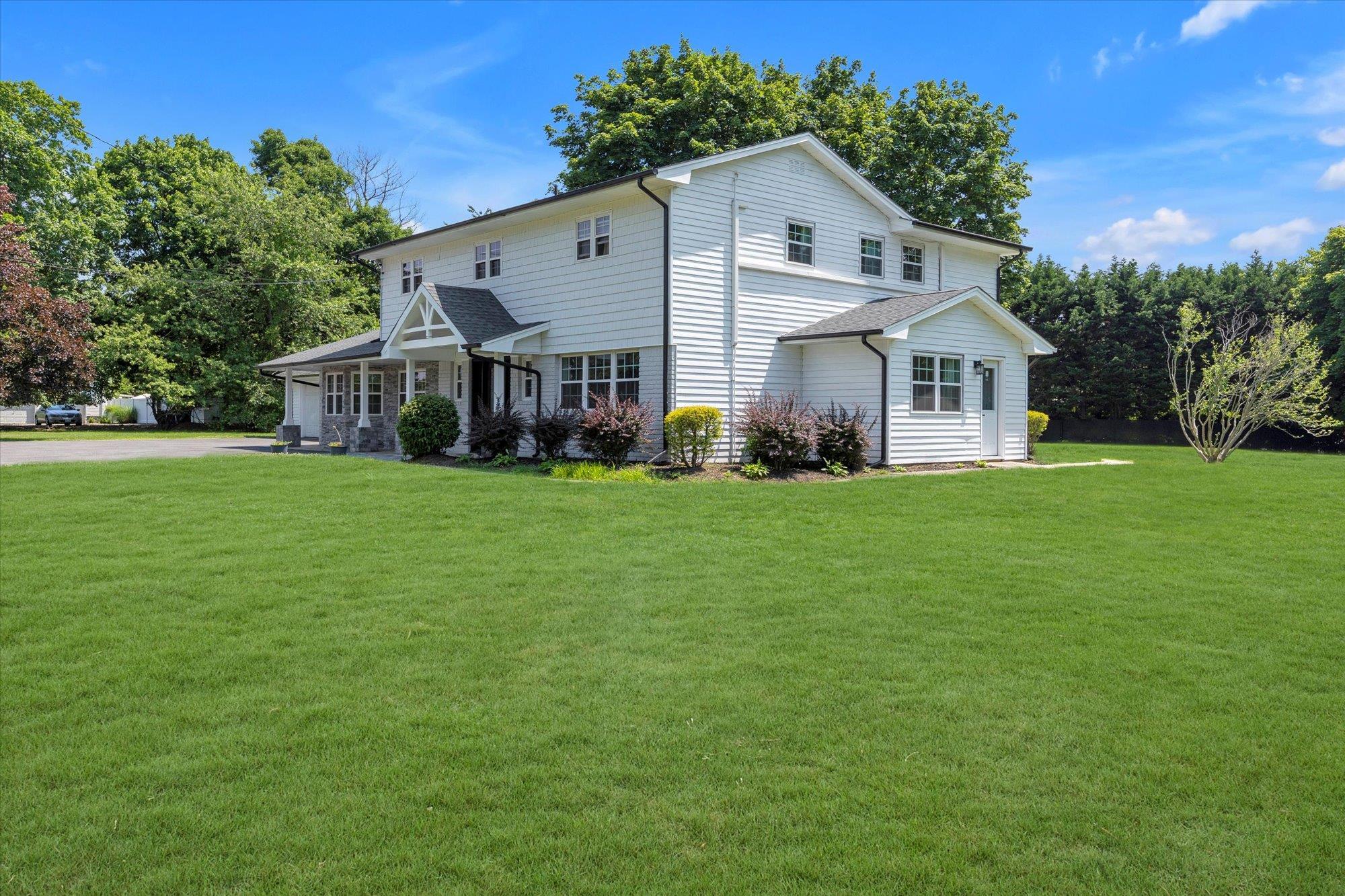 Single Family Norwood  Suffolk County, NY 11768, MLS-875411-31