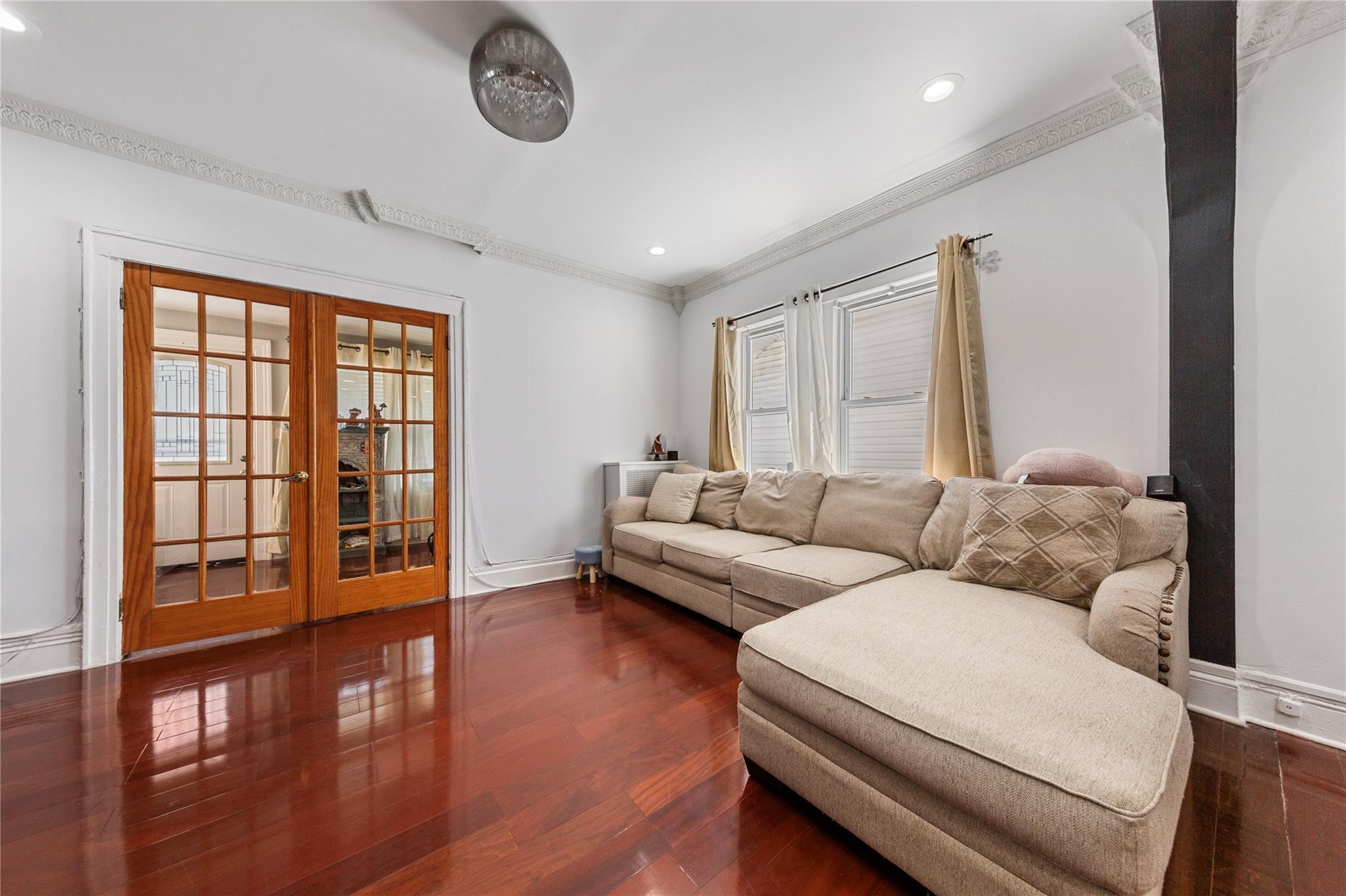 Single Family 197th  Queens, NY 11412, MLS-875430-4