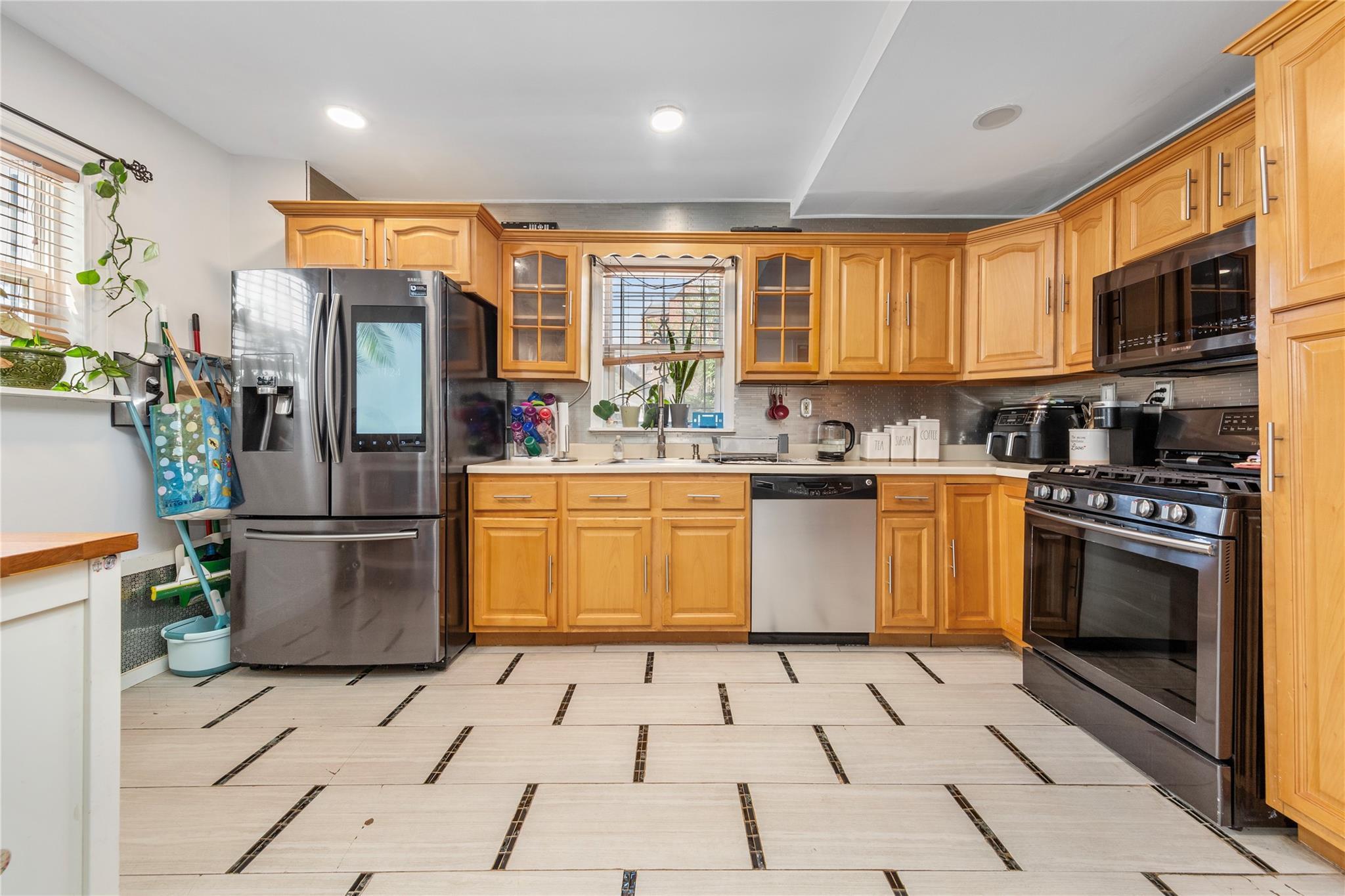 Single Family 197th  Queens, NY 11412, MLS-875430-7