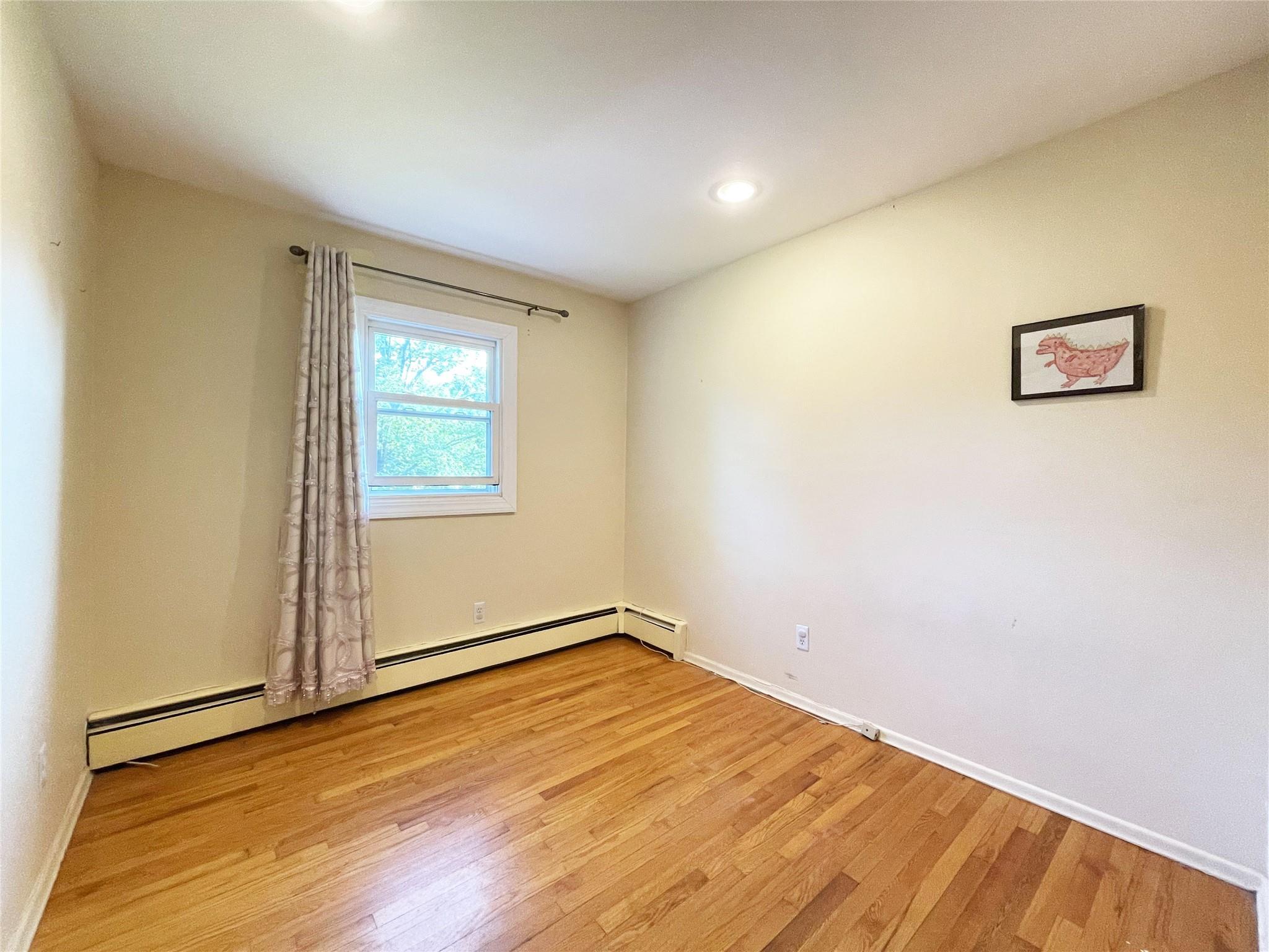 Single Family Grossman  Suffolk County, NY 11747, MLS-875431-21
