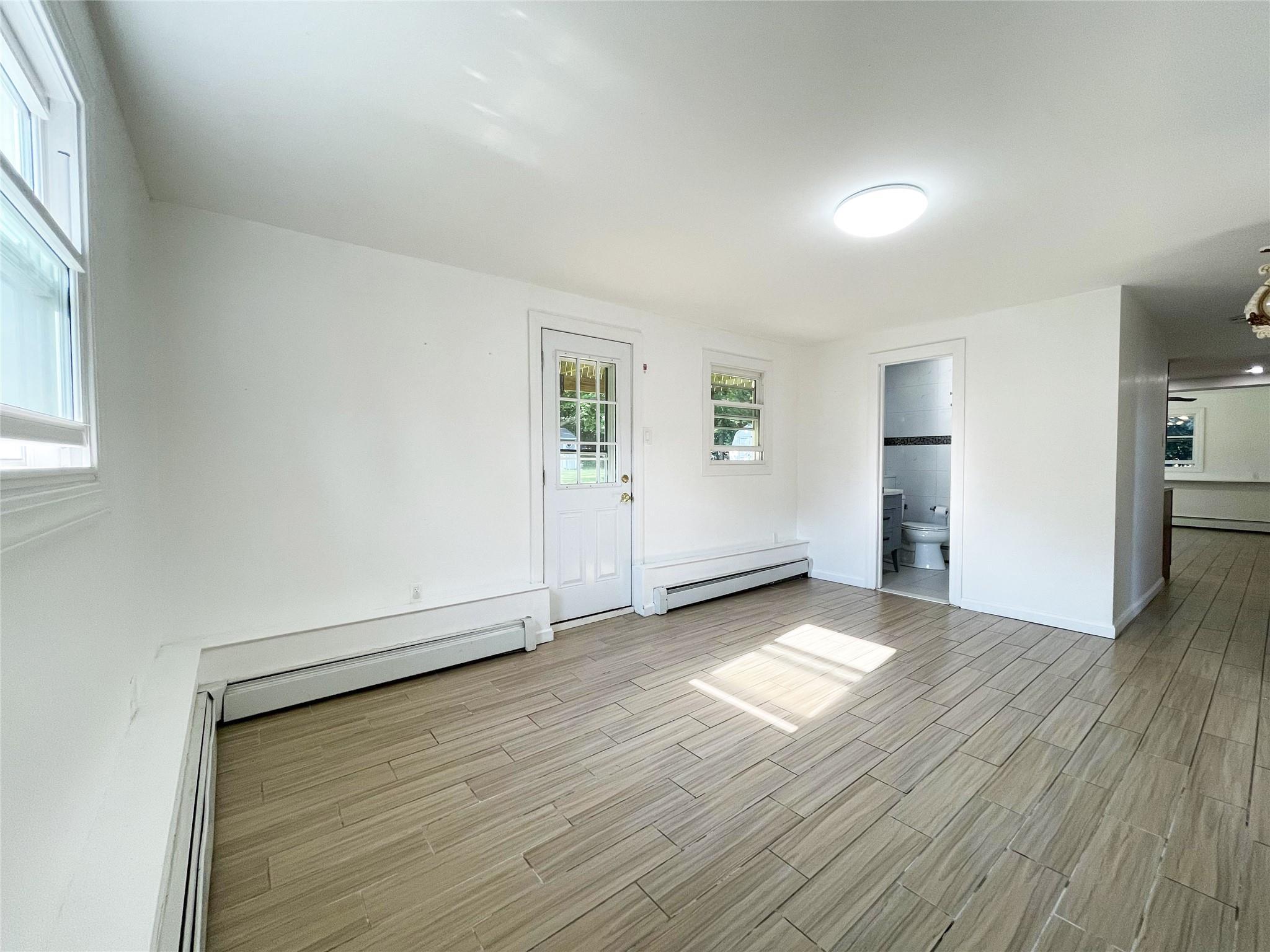Single Family Grossman  Suffolk County, NY 11747, MLS-875431-27