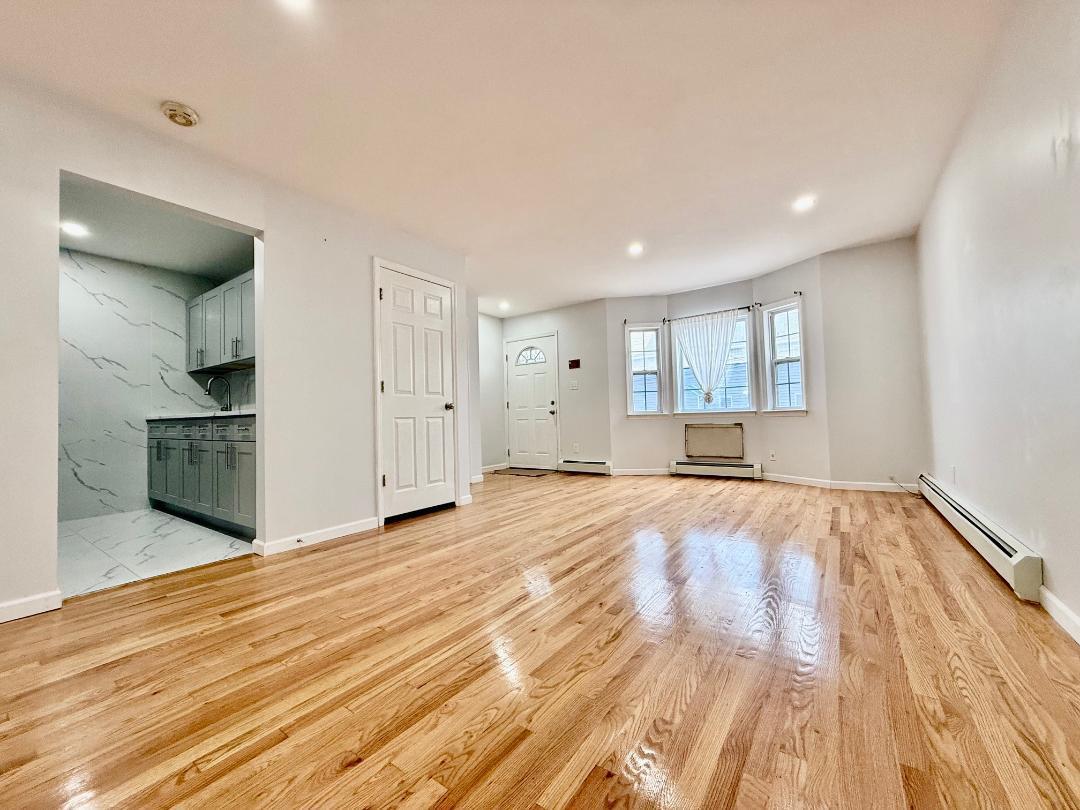 Single Family 57th  Queens, NY 11355, MLS-875444-10