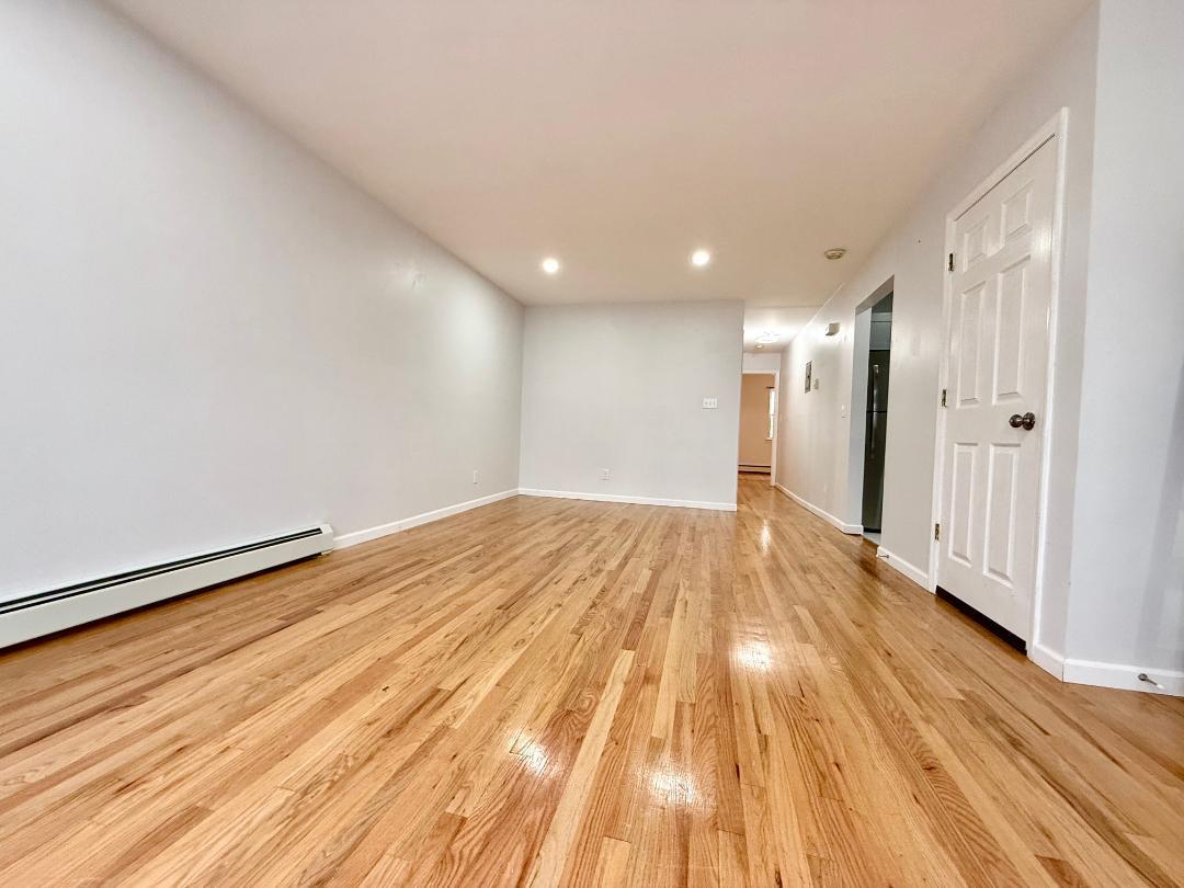 Single Family 57th  Queens, NY 11355, MLS-875444-16