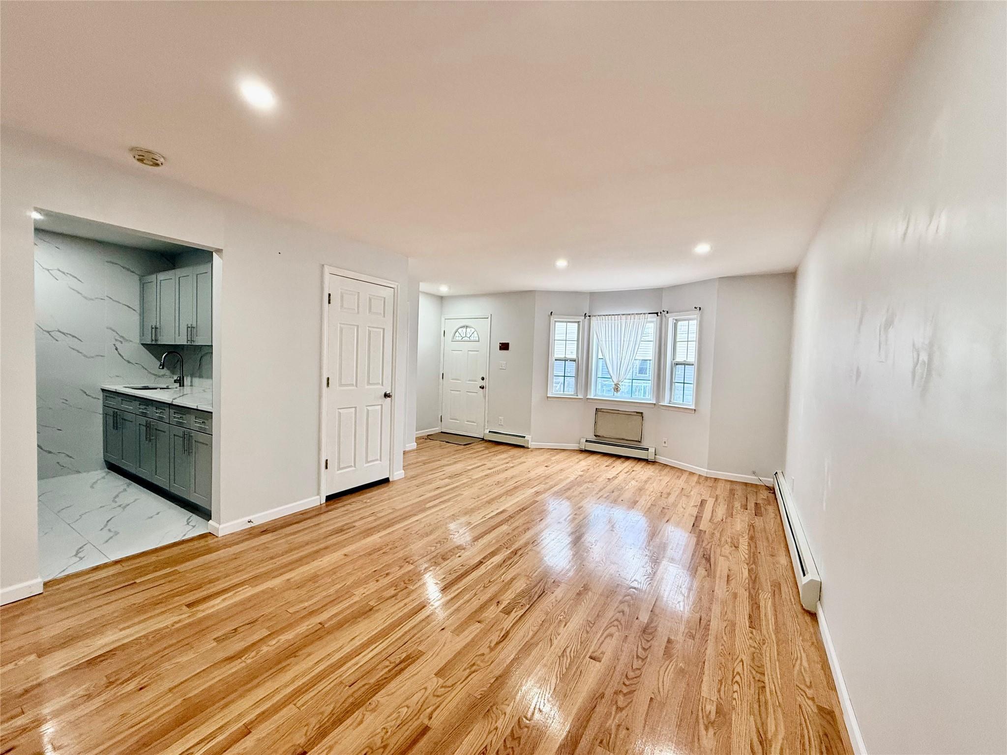 Single Family 57th  Queens, NY 11355, MLS-875444-32