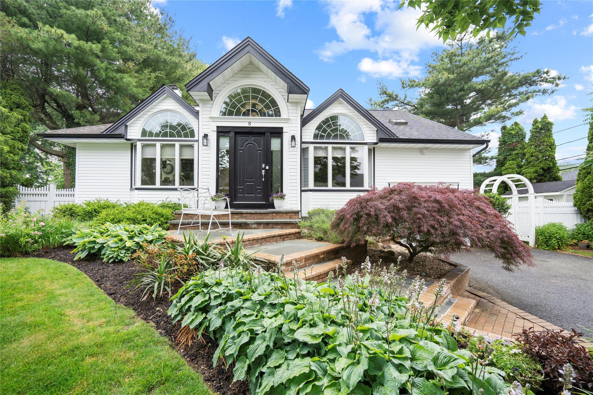 Single Family Ellis  Nassau County, NY 11791, MLS-875447-3