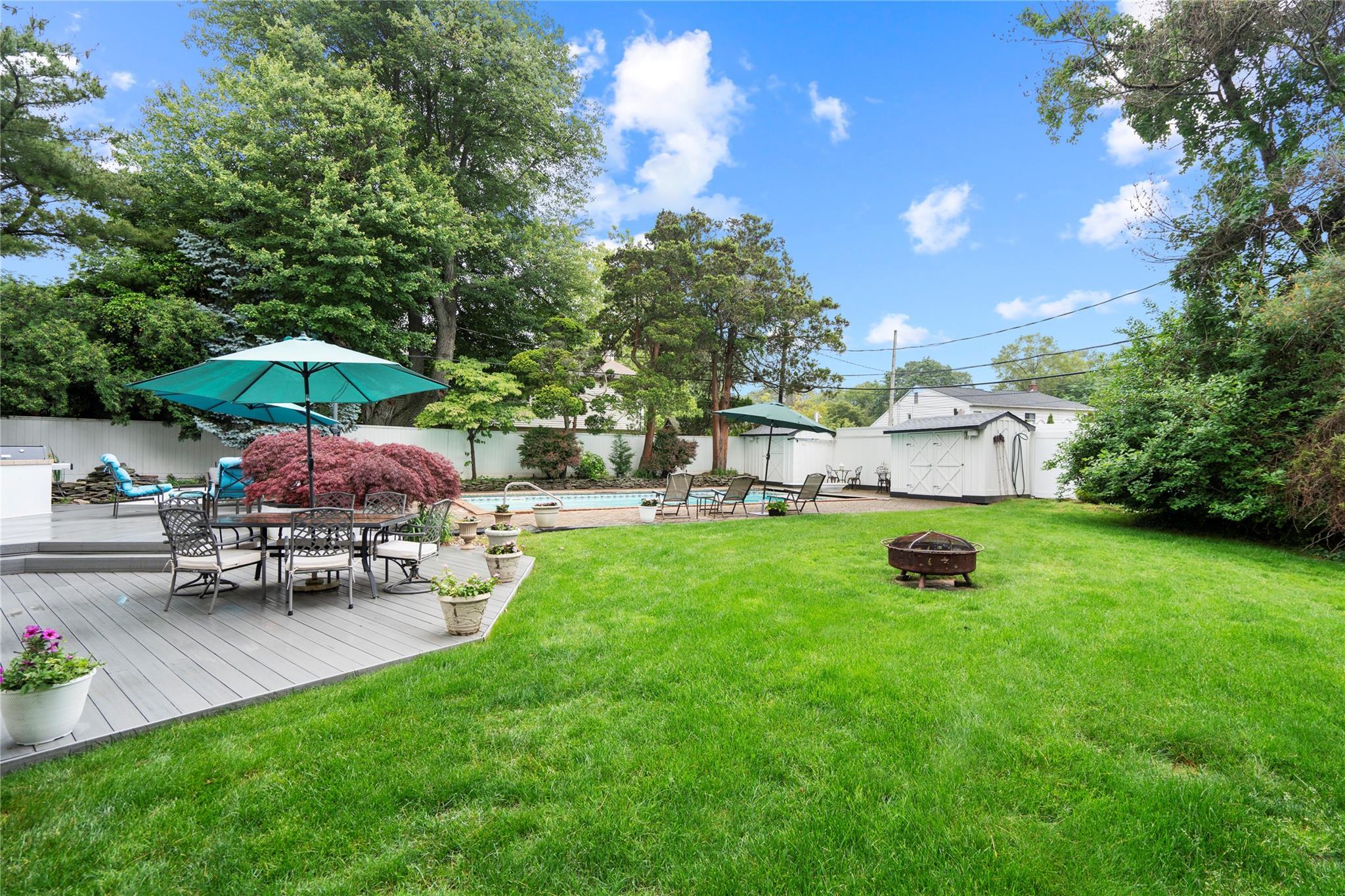 Single Family Ellis  Nassau County, NY 11791, MLS-875447-36