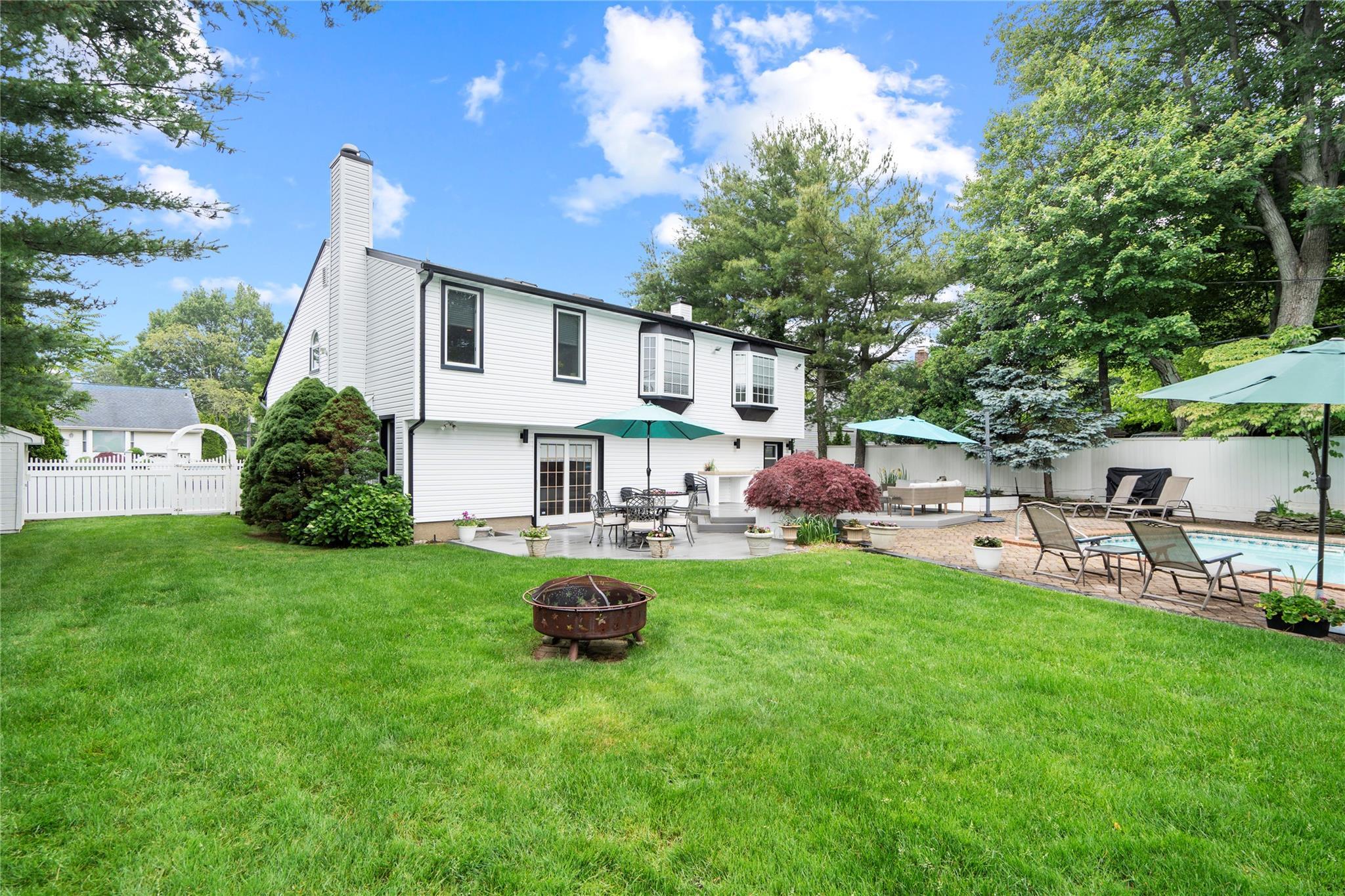 Single Family Ellis  Nassau County, NY 11791, MLS-875447-38