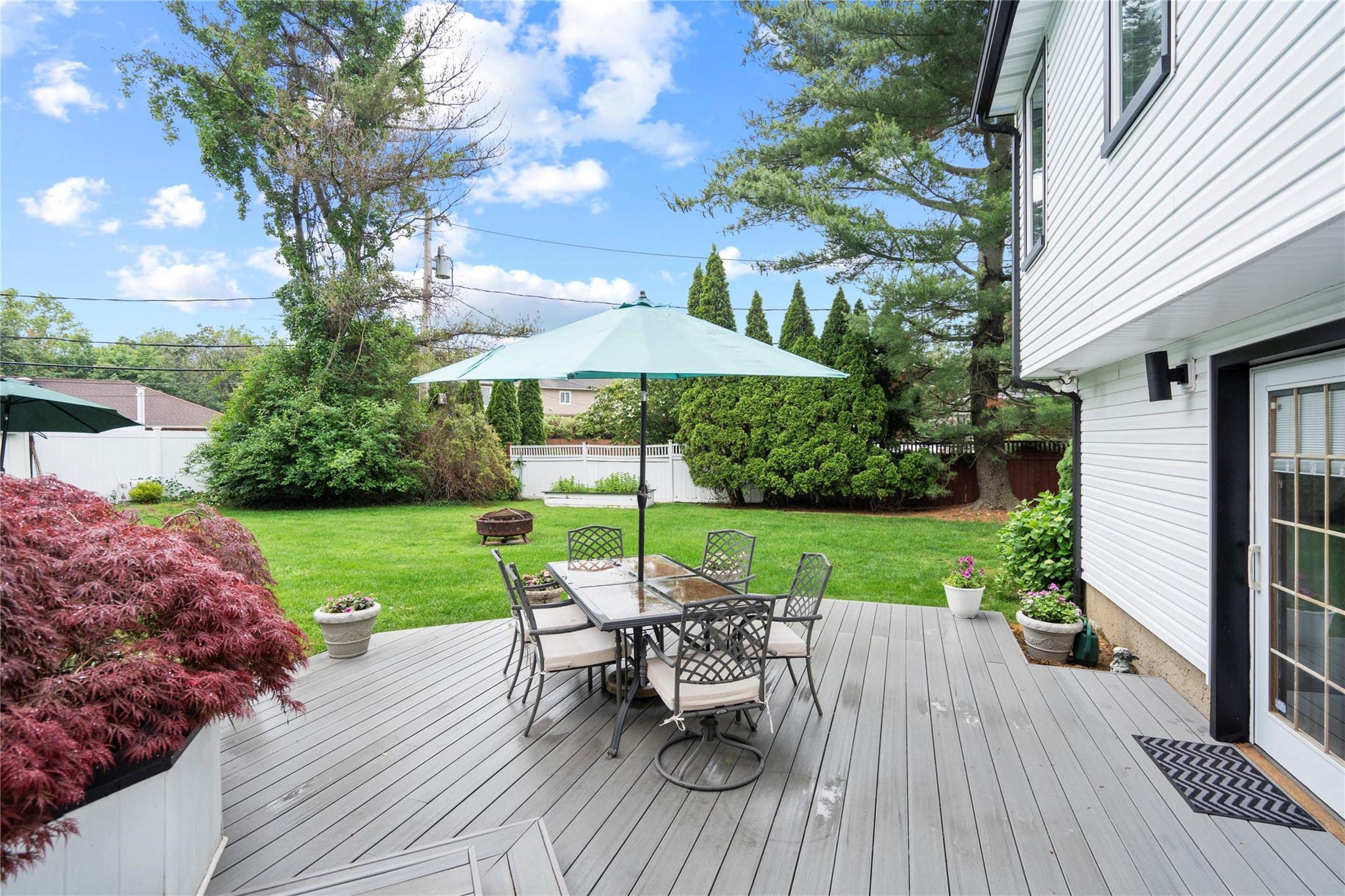 Single Family Ellis  Nassau County, NY 11791, MLS-875447-40