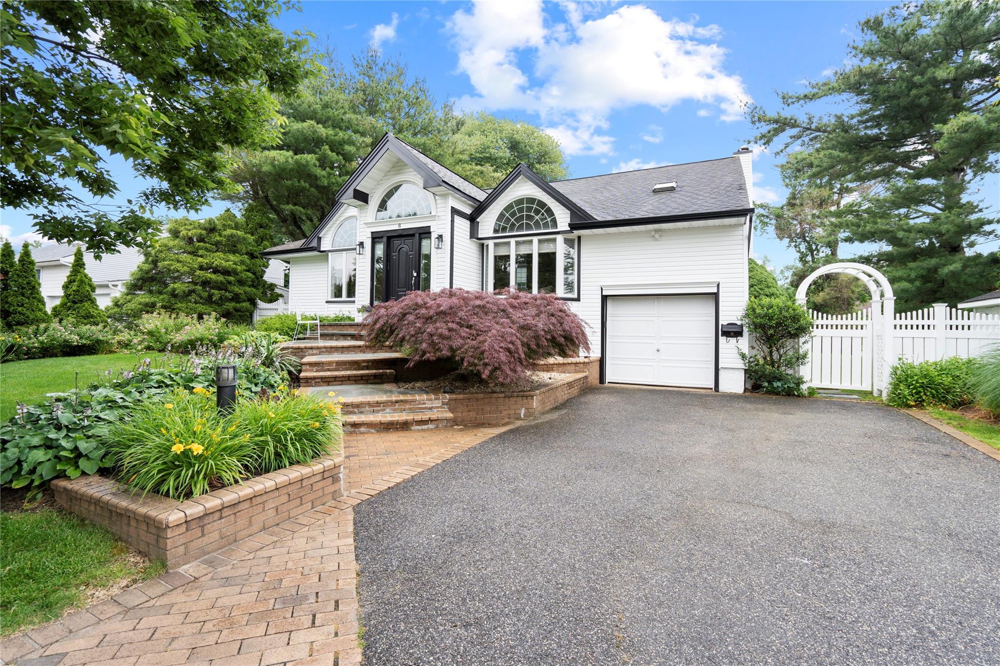 Single Family Ellis  Nassau County, NY 11791, MLS-875447-5