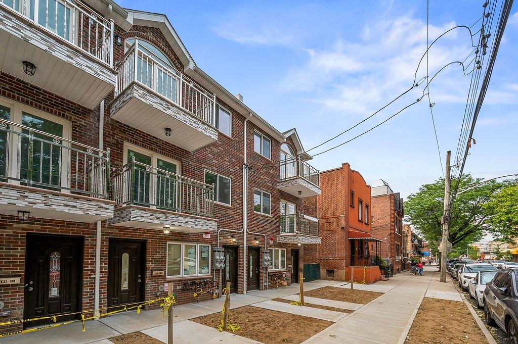 Single Family 49th Queens, NY 11368, MLS-875450-2