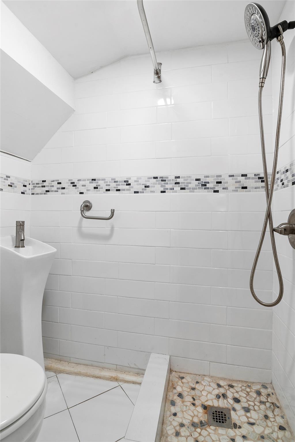 Single Family Ascan  Queens, NY 11375, MLS-875459-18