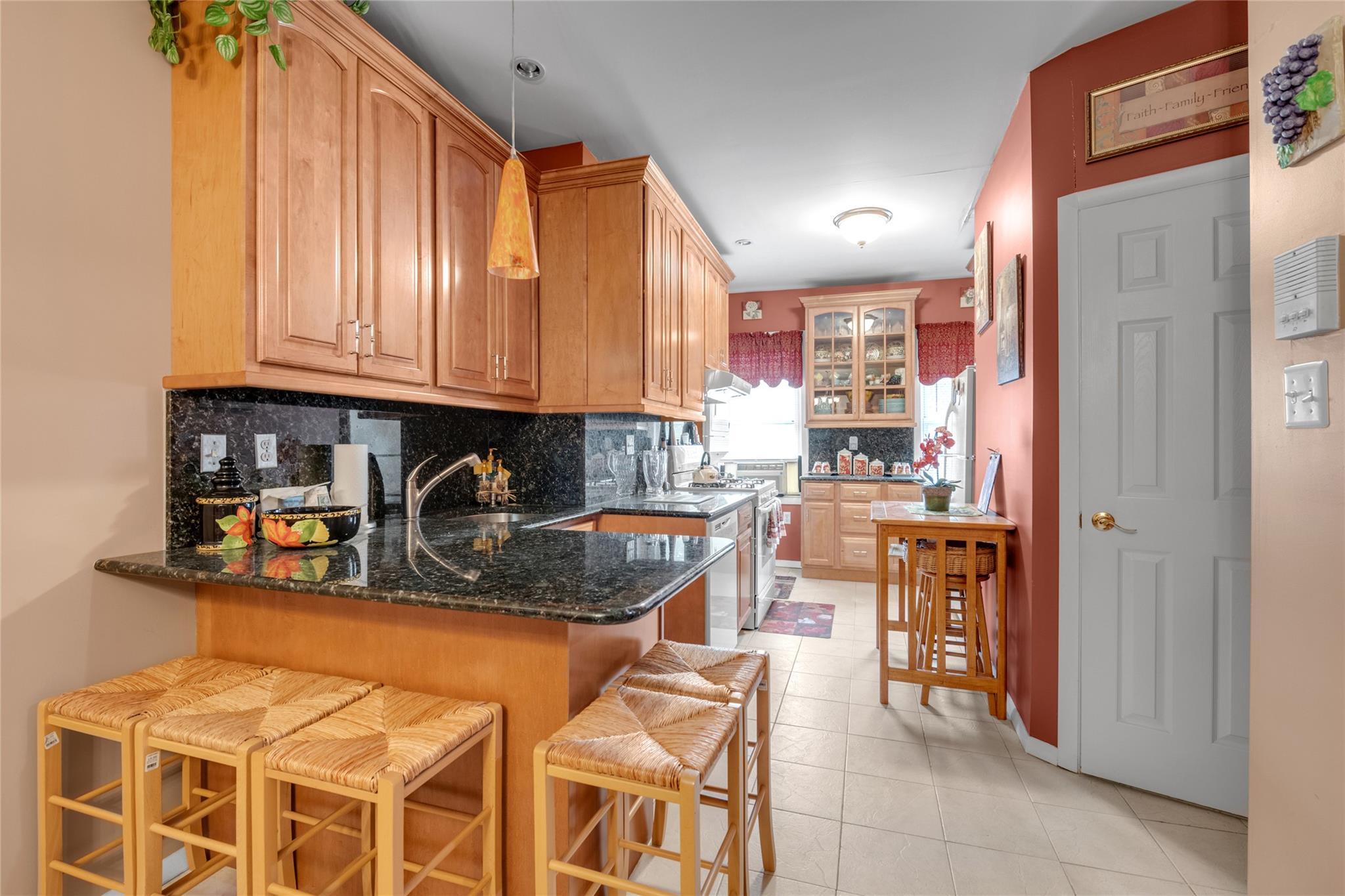 Single Family 51st  Queens, NY 11101, MLS-875477-4