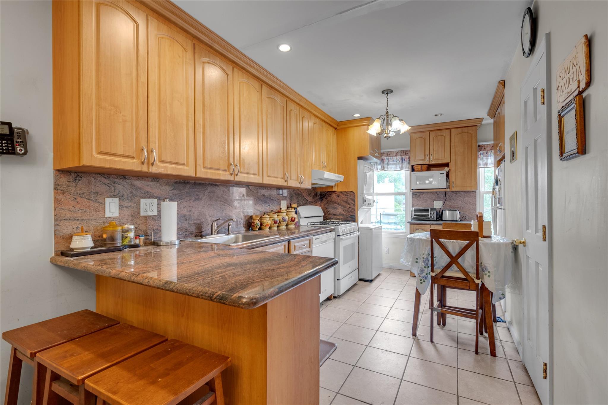 Single Family 51st  Queens, NY 11101, MLS-875477-7